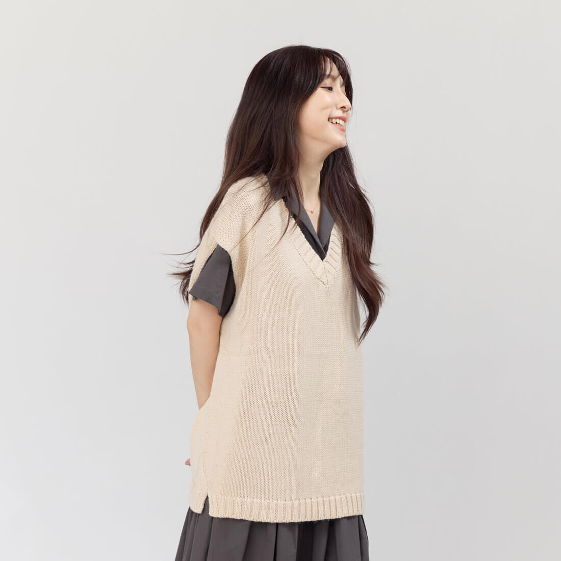 DeniseV領小岔寬版背心/奶茶