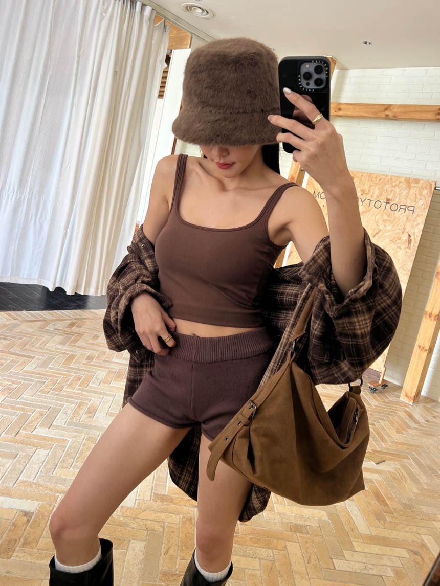 大方U領磨毛背心(附胸墊)*4色