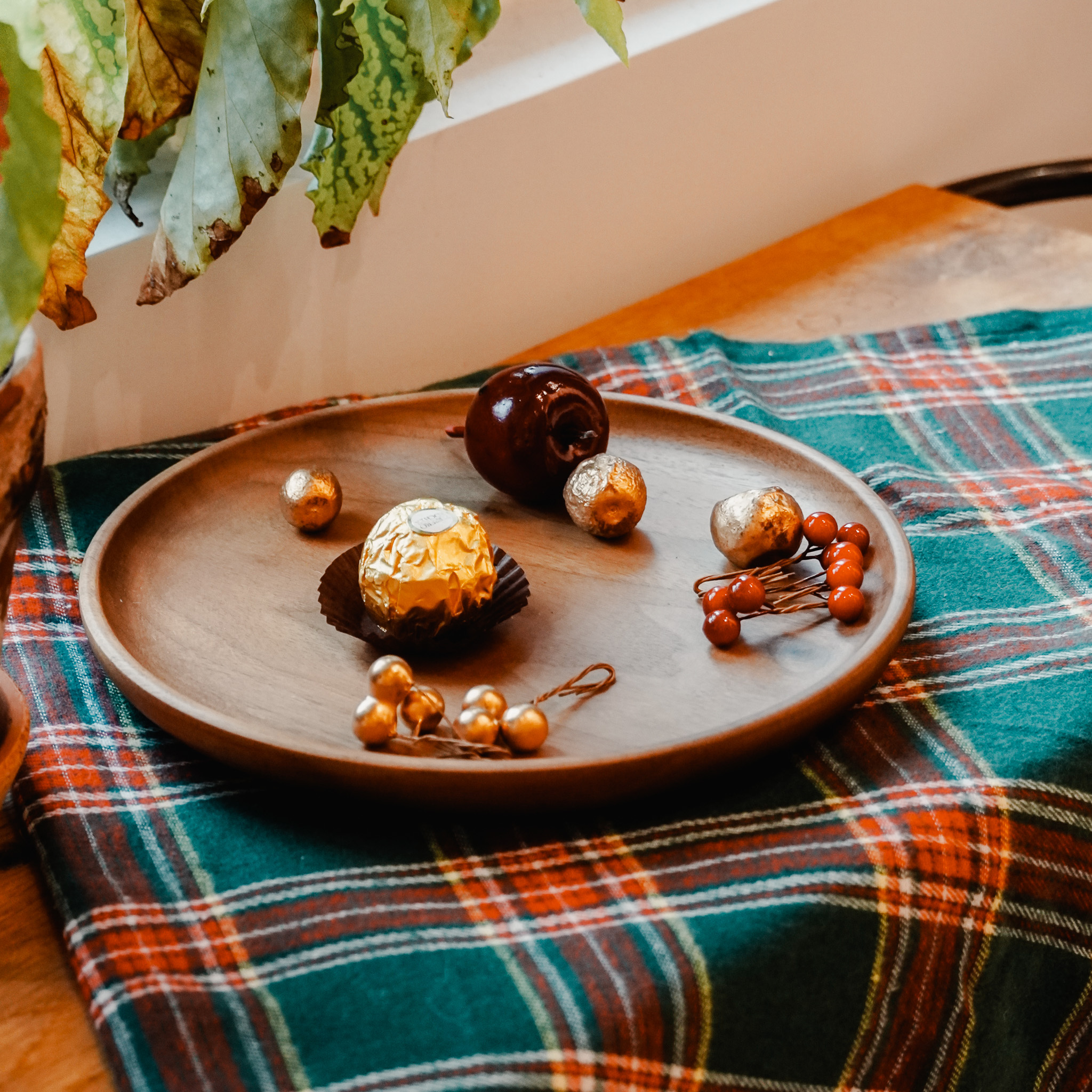 黑胡桃整木圆碟 20 10.5 15cm 三款售