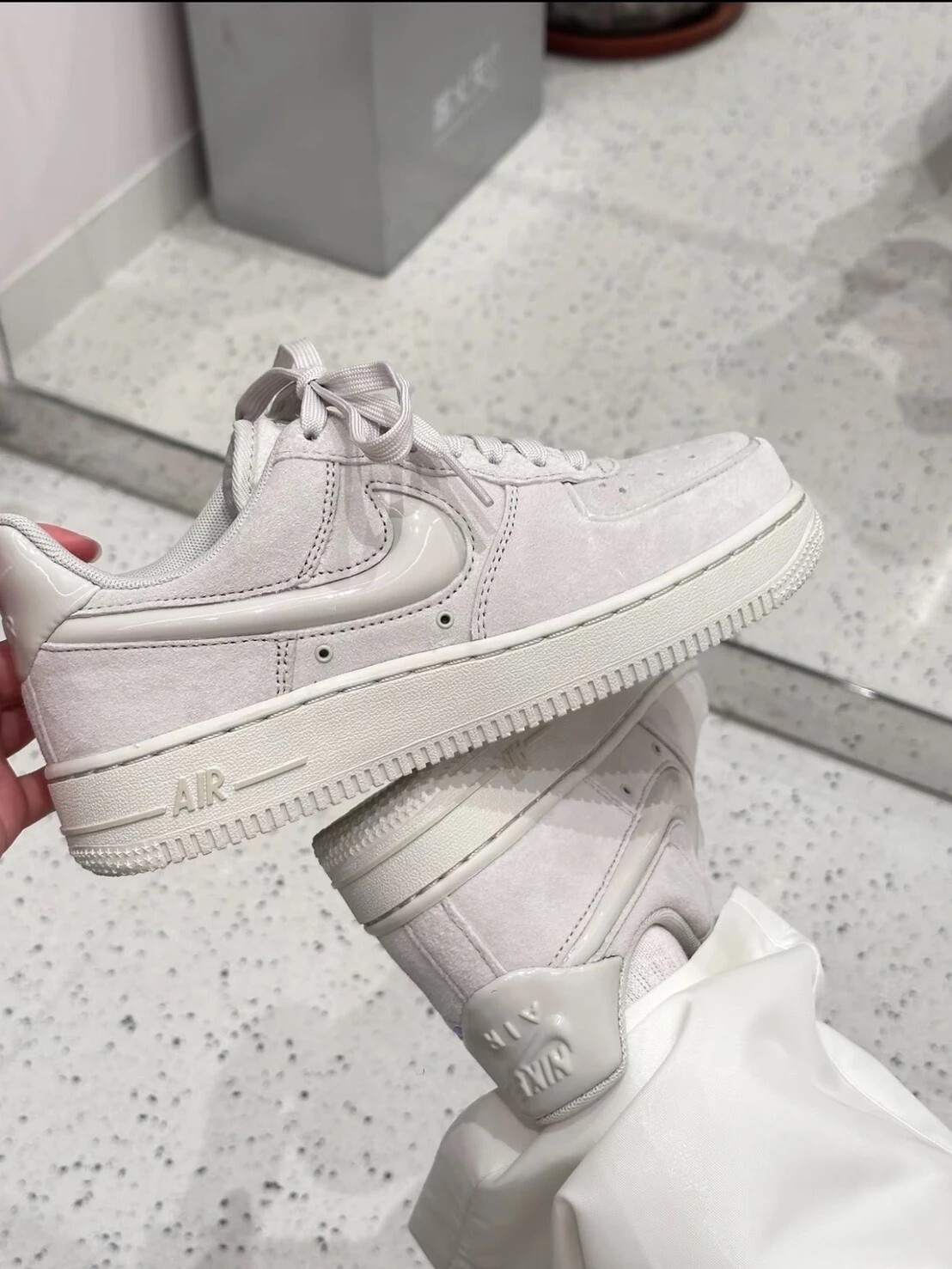 iSNEAKERS｜Nike Air Force 1 Low "Light Orewood Brown" 骨白 HV4406-001