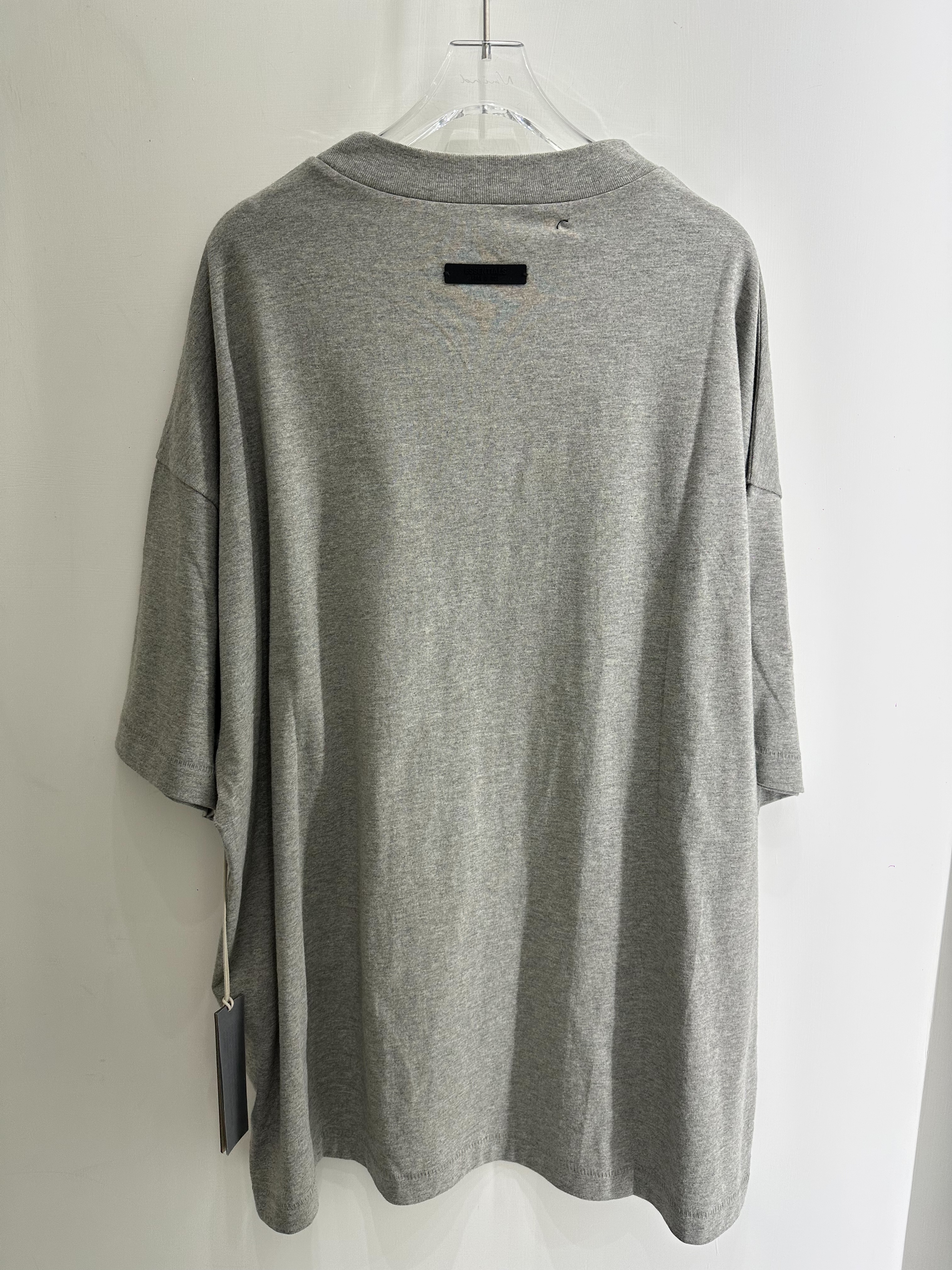 ESSENTIALS FOG FEAR Of GOD 短袖