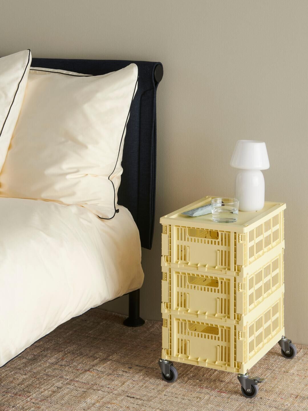 多彩 HAY Colour Crate 堆疊，臥室收納靈感