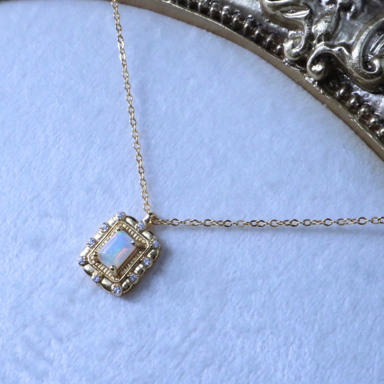 【輕珠寶・限定孤品】畫框歐泊 純銀項鍊 金 / 銀 二色