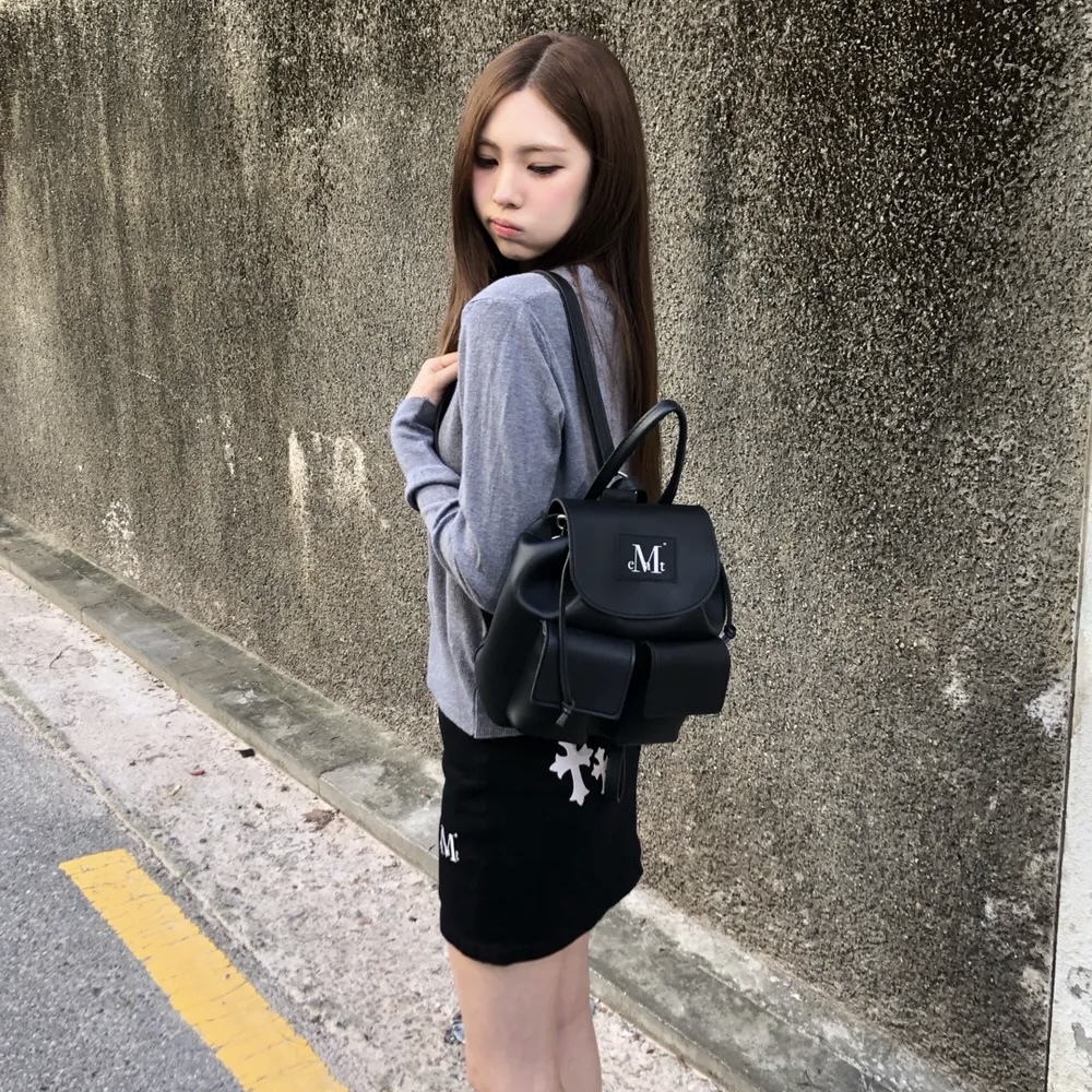 MUCENT 全黑 迷你後背包 雙口袋 雙肩包 真皮