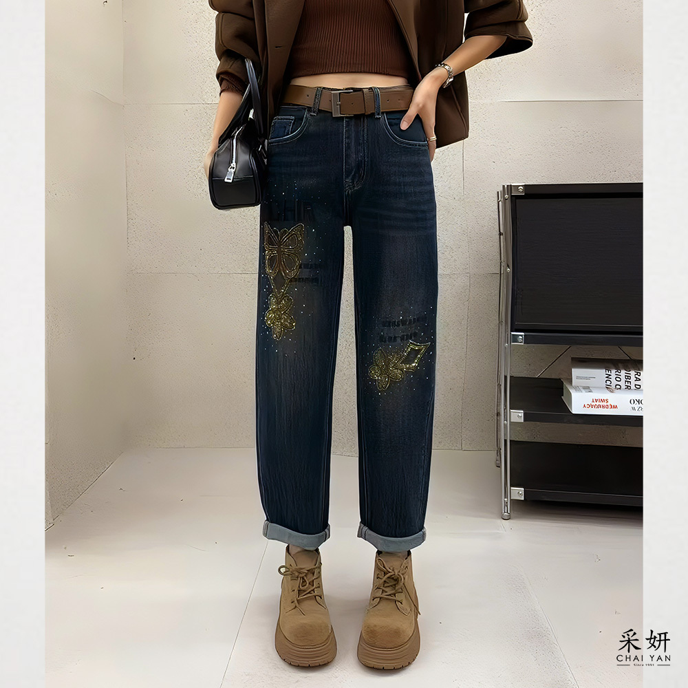 字母蝴蝶花朵刺繡牛仔窄管九分褲