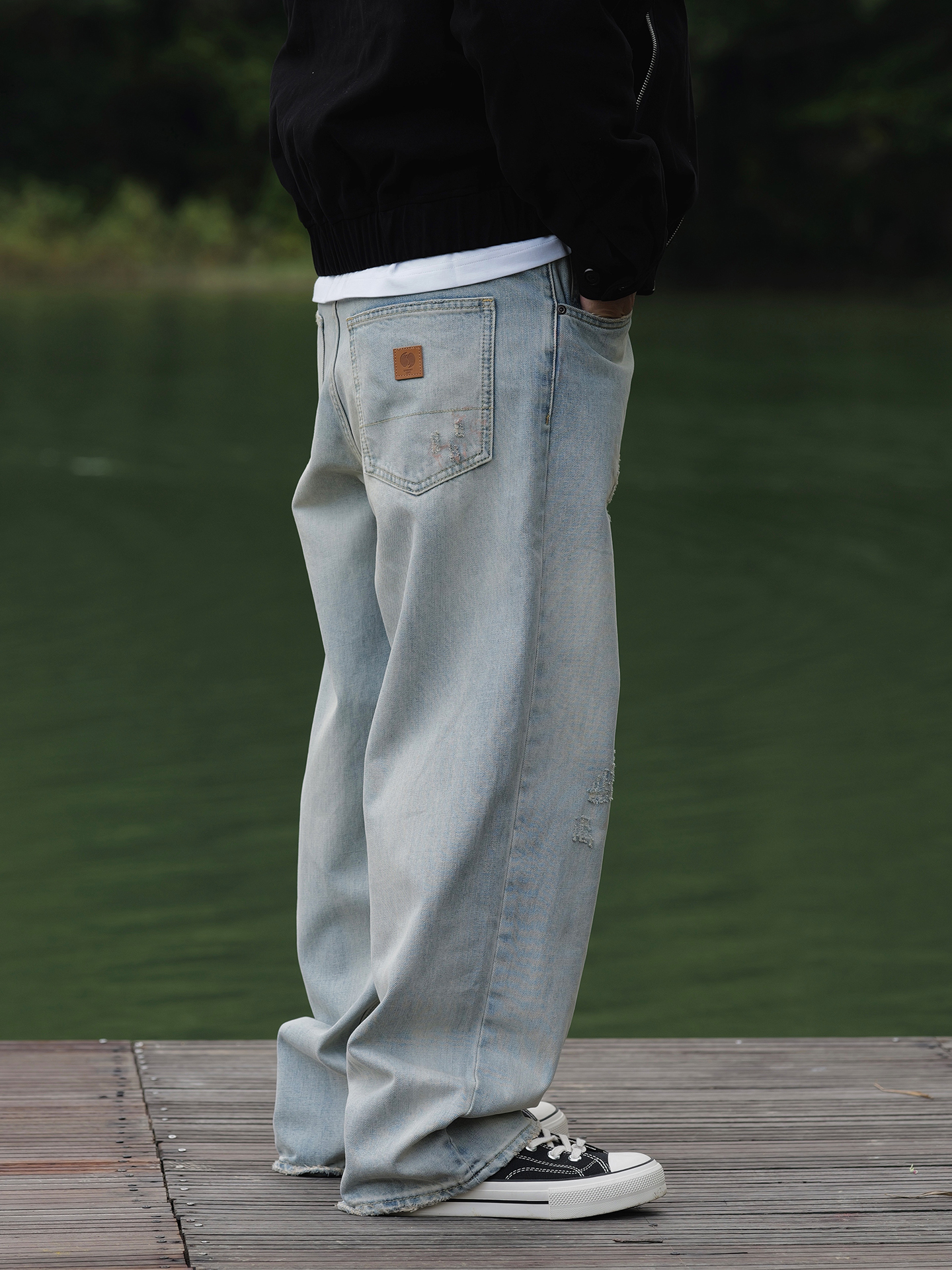 Unbent 25 A/W 淺色水洗寬直筒牛仔褲