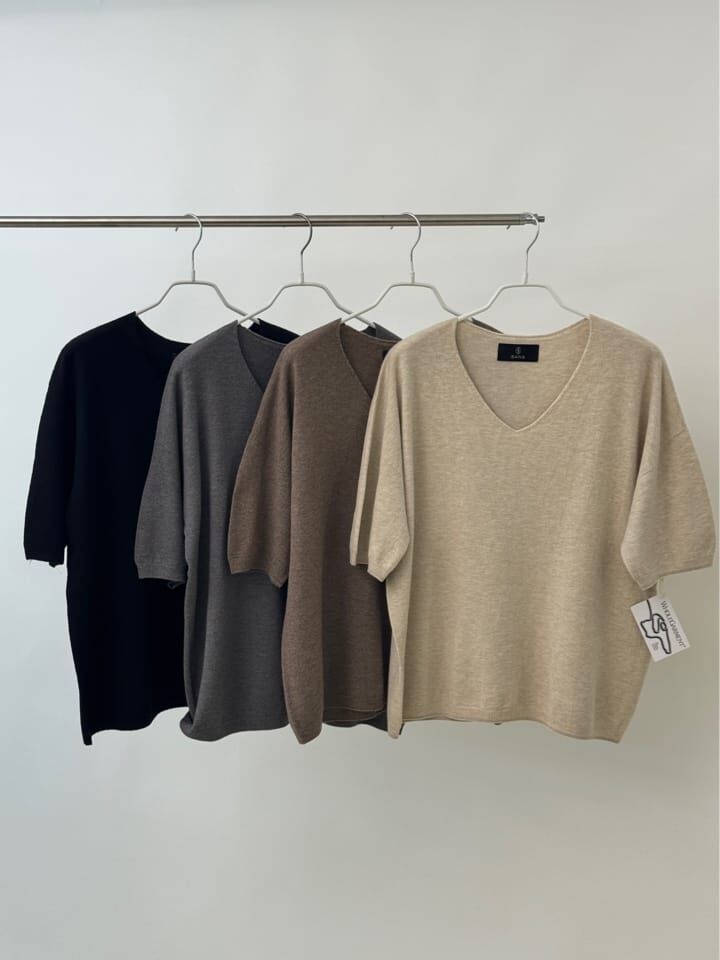 SA5102 V領寬鬆中袖羊毛上衣