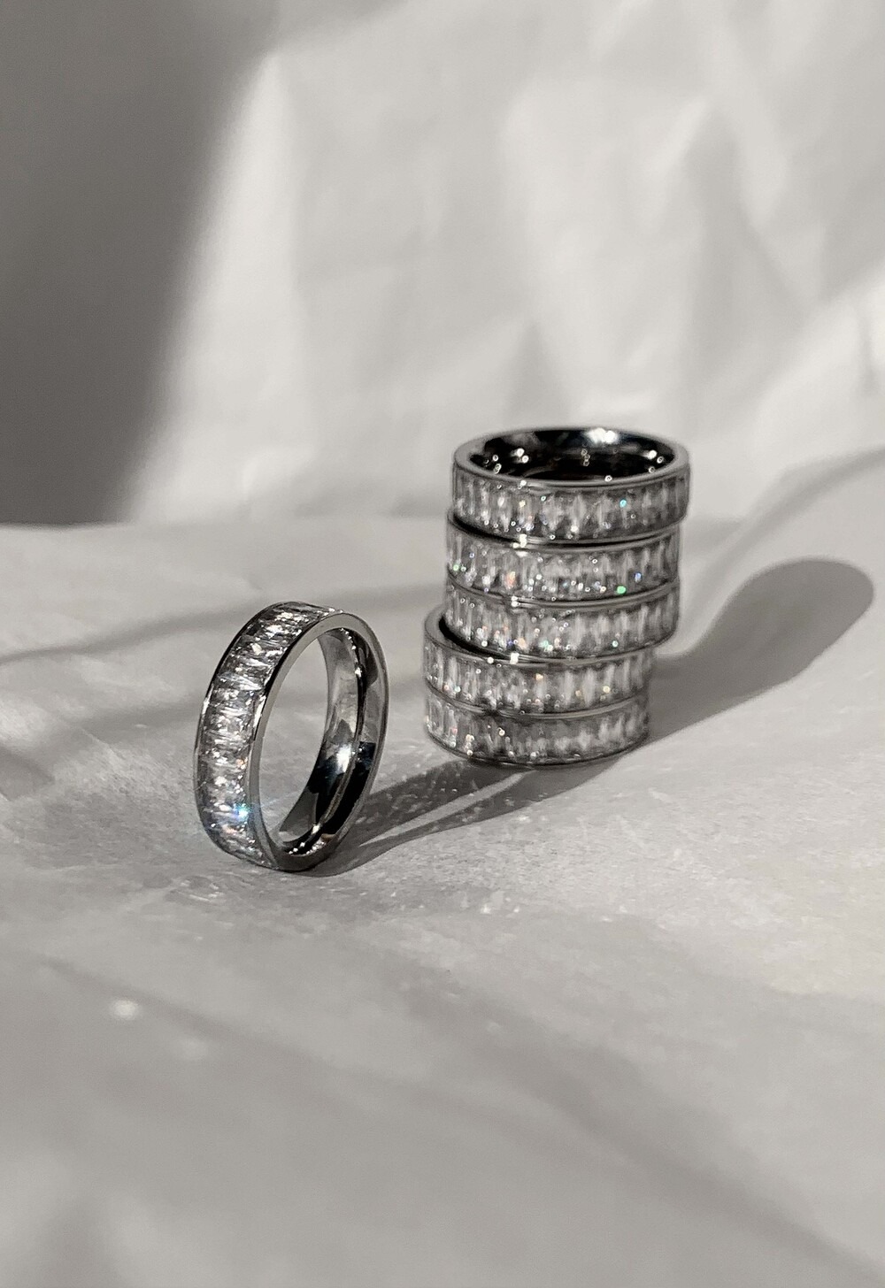 OFUSE ROUND CUBIC RING