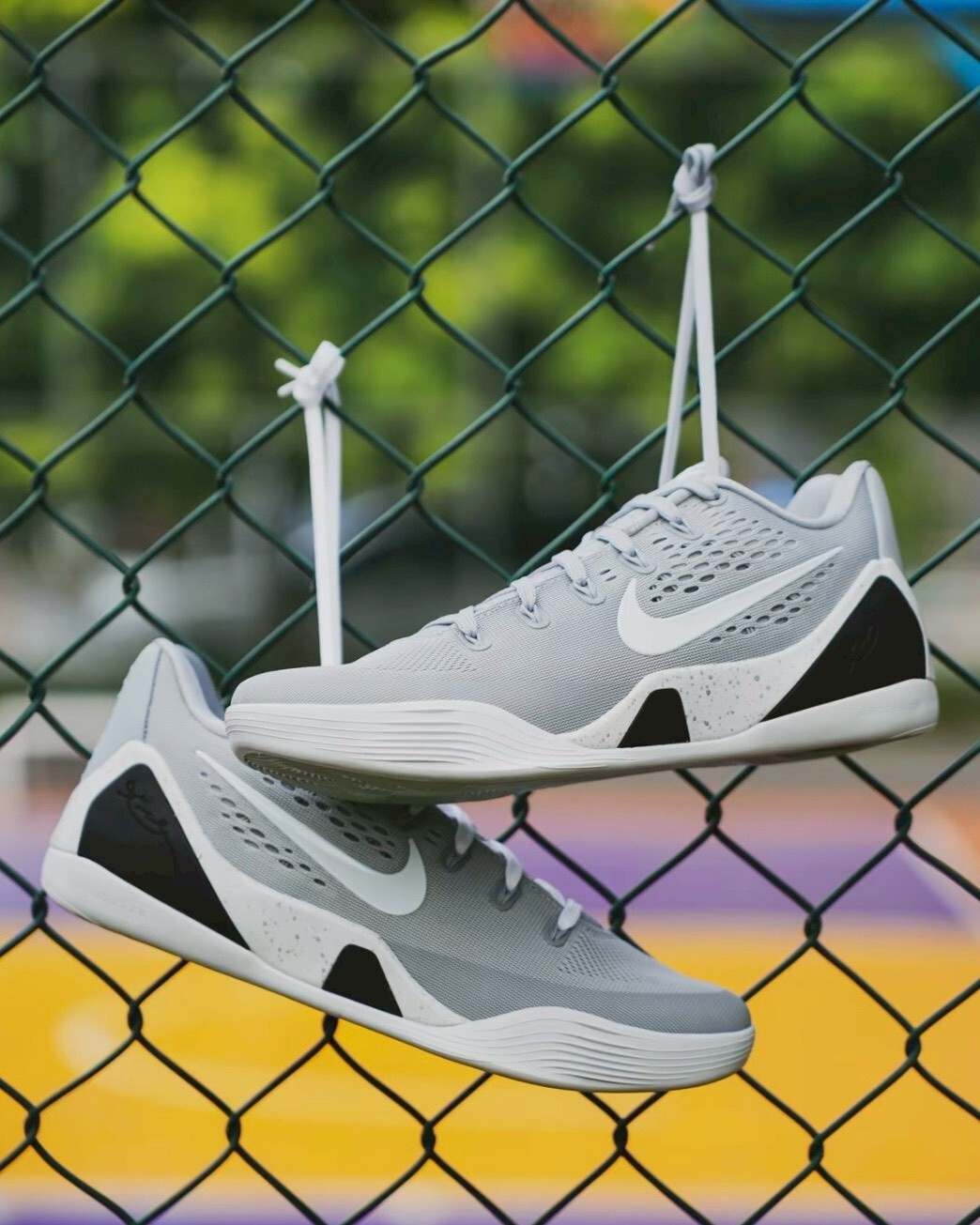 Nike Kobe 9 EM Low Protro "Wolf Grey" 灰白黑 灰狼 黑曼巴 實戰籃球鞋 男鞋