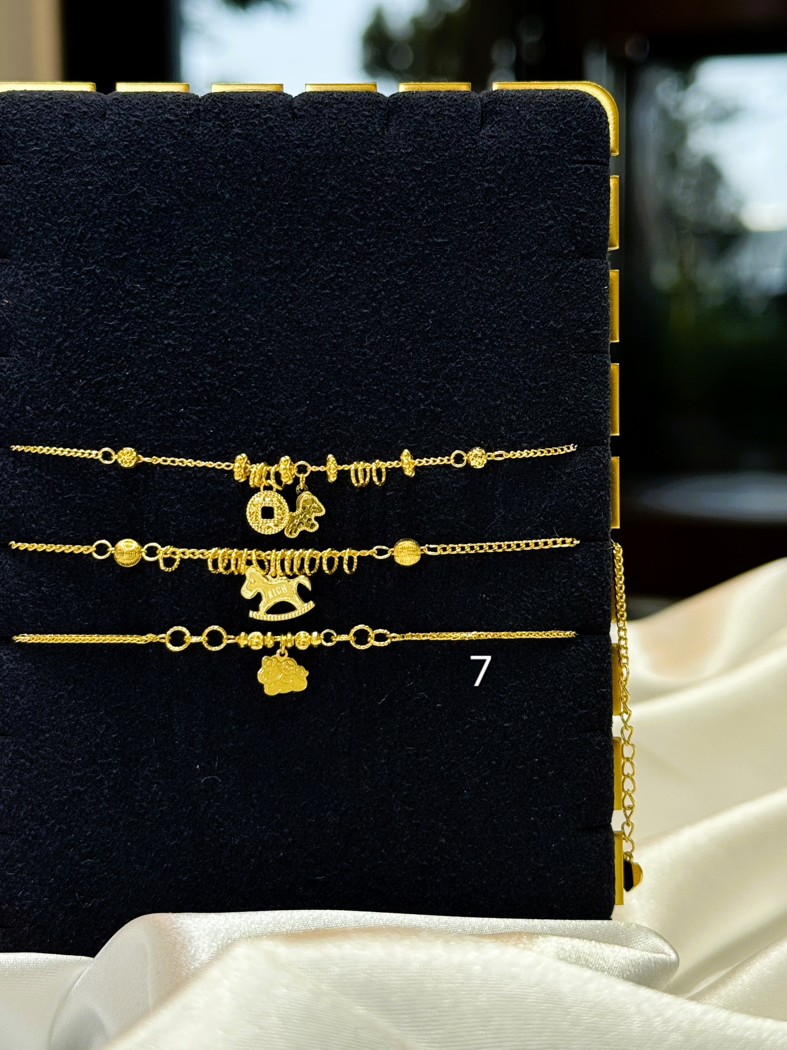 盤纏-金珠-馬年-錢幣 －福運系列手鍊