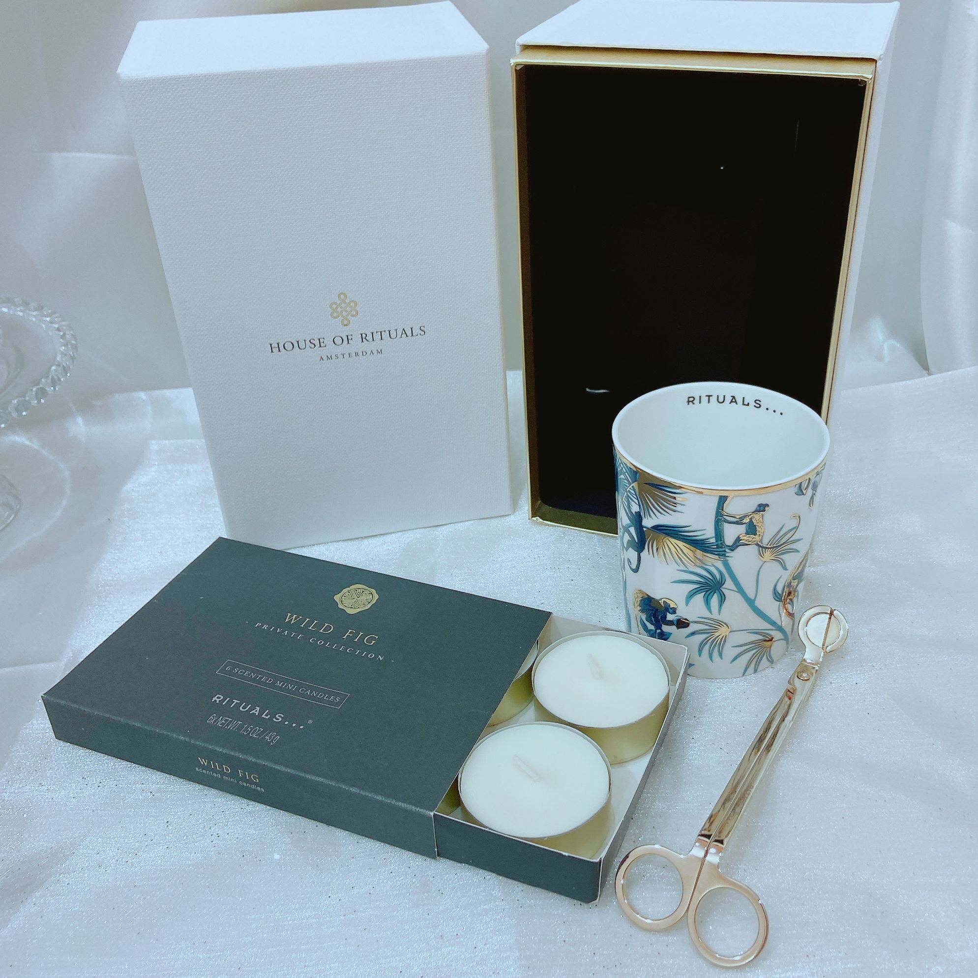 RITUALS Luxury Candle Holder & Scented Candles SET