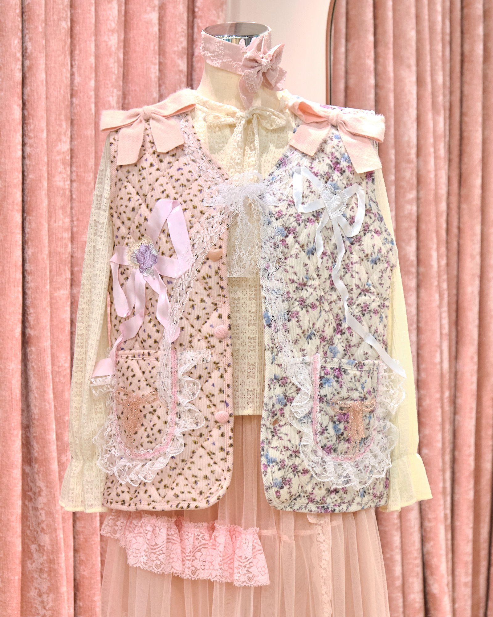 12894 Hand-Stitched Floral Lapel Knitted Vest Cardigan