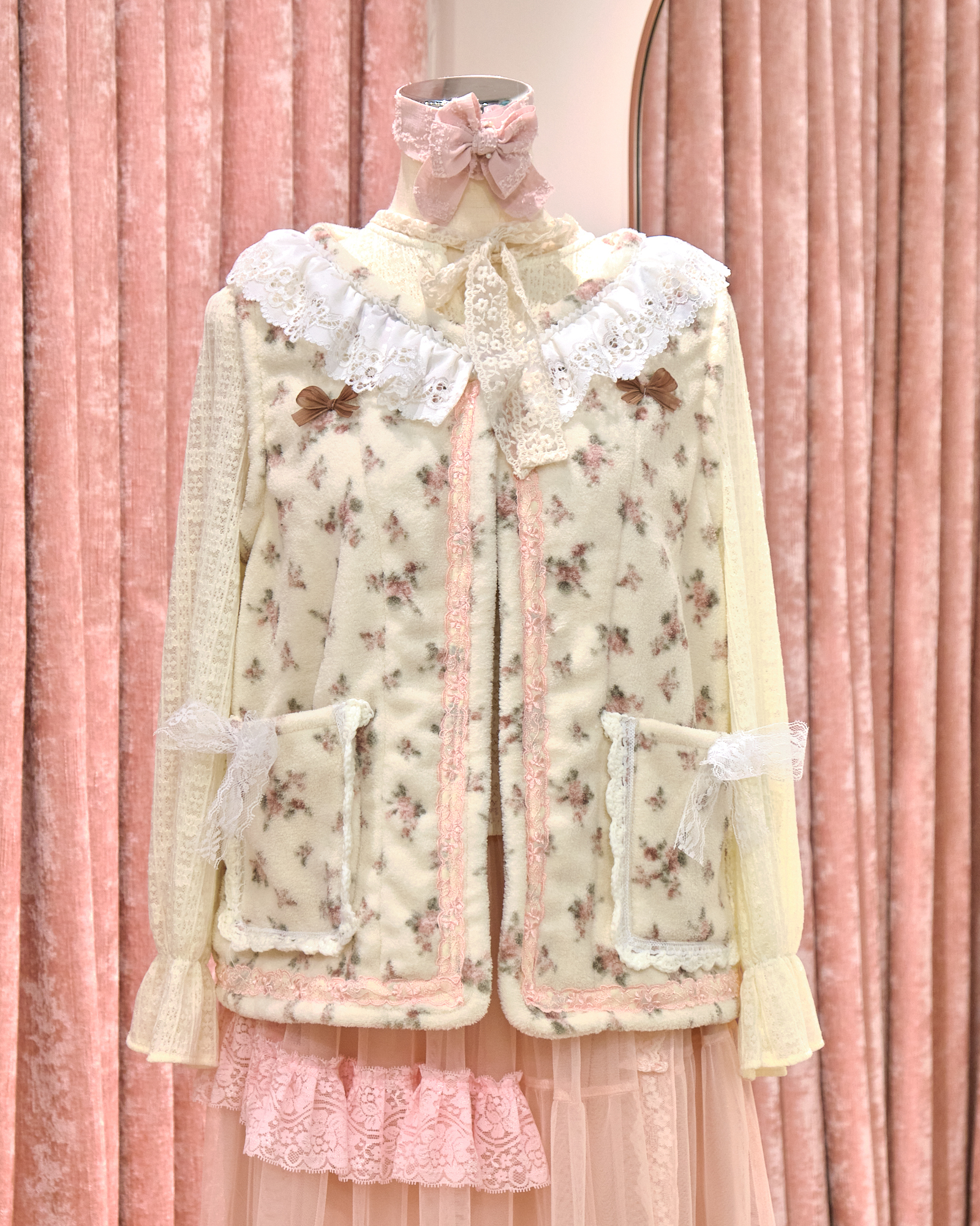 12893 Hand-Stitched Floral Lapel Knitted Vest Cardigan