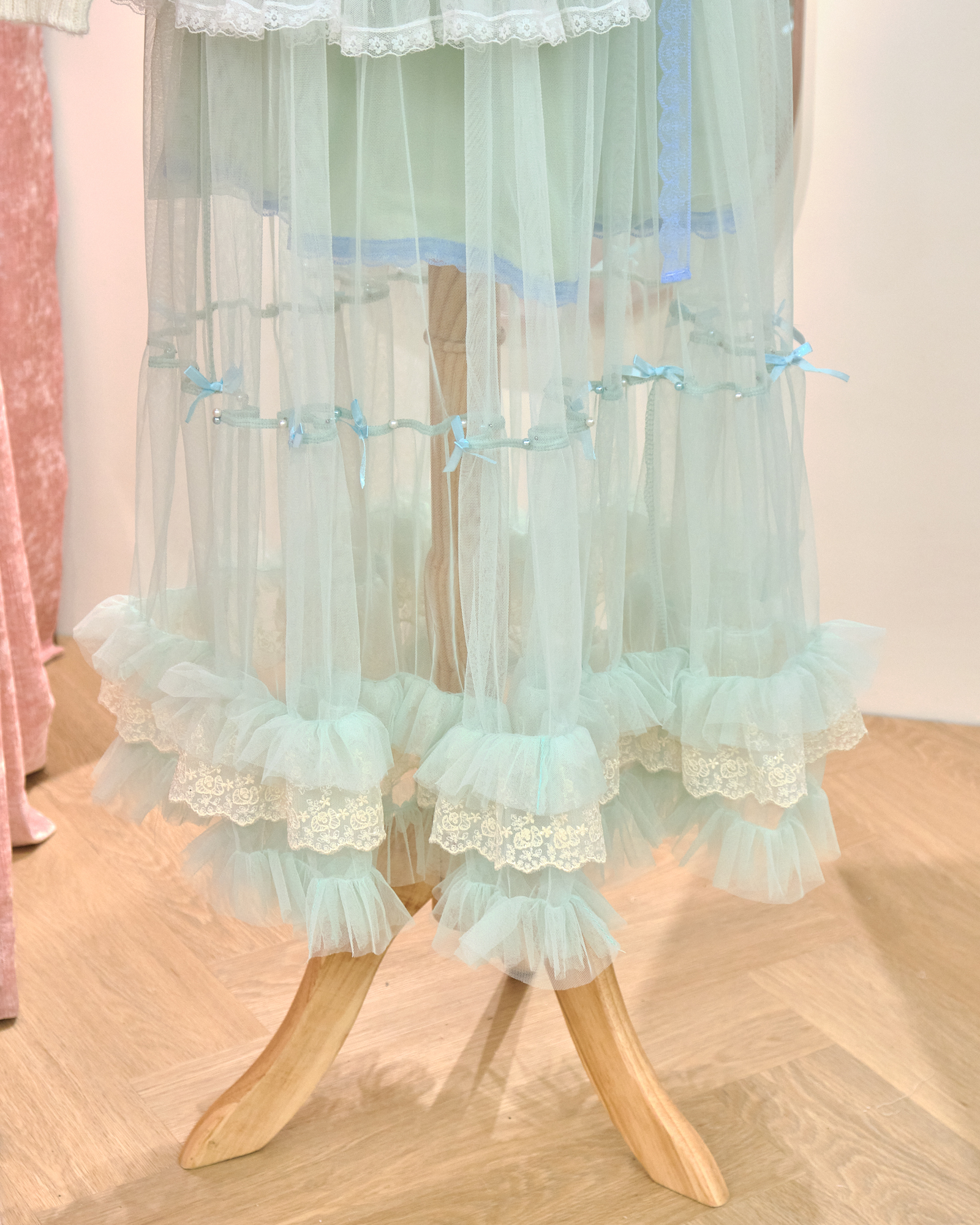 12888 Puffy Cloud Ruffle Hem Sheer Mid-Length Skirt