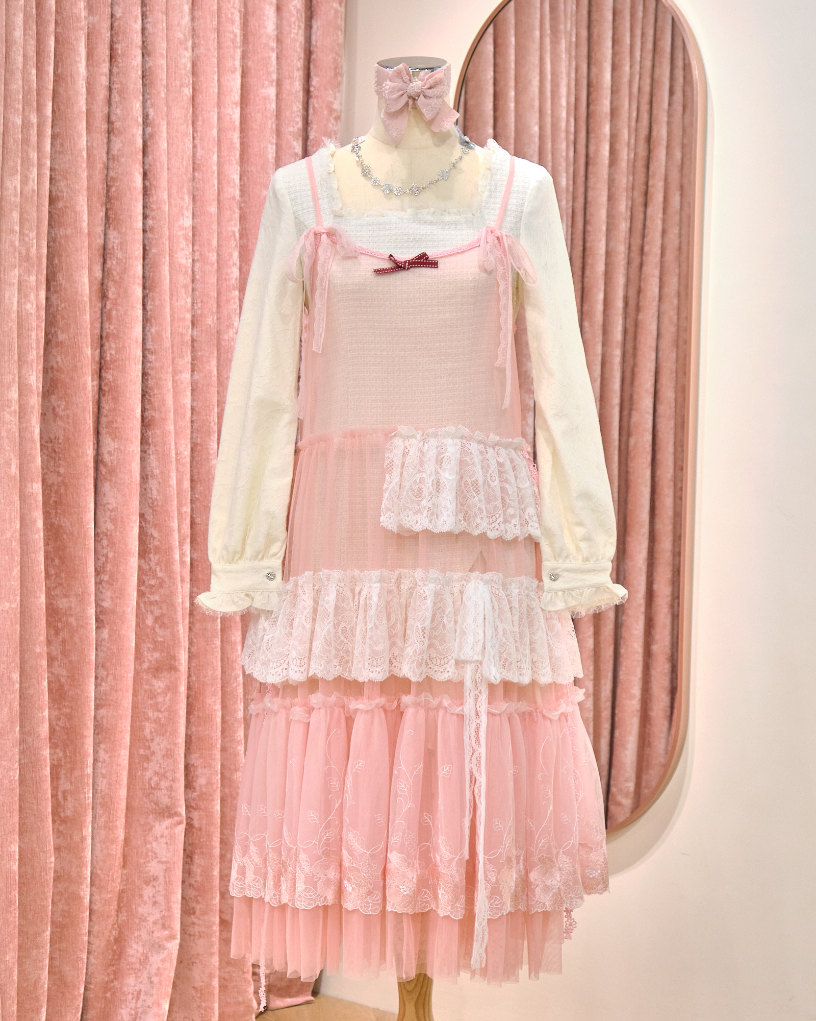 12887 Classic Lace Strap Cupcake Long Dress Cover