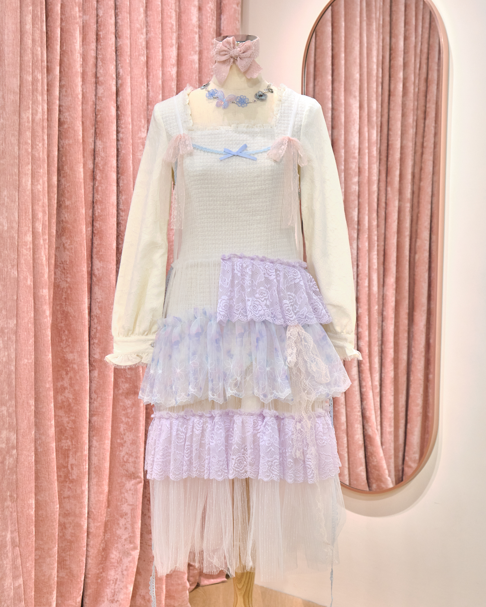 12886 Classic Lace Strap Cupcake Long Dress Cover