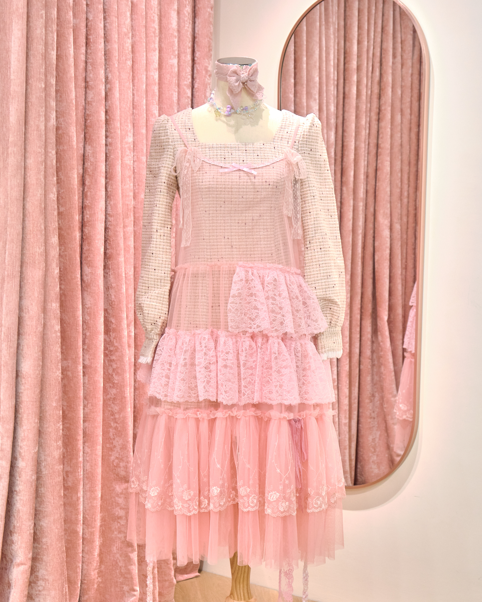 12882 Classic Lace Strap Cupcake Long Dress Cover