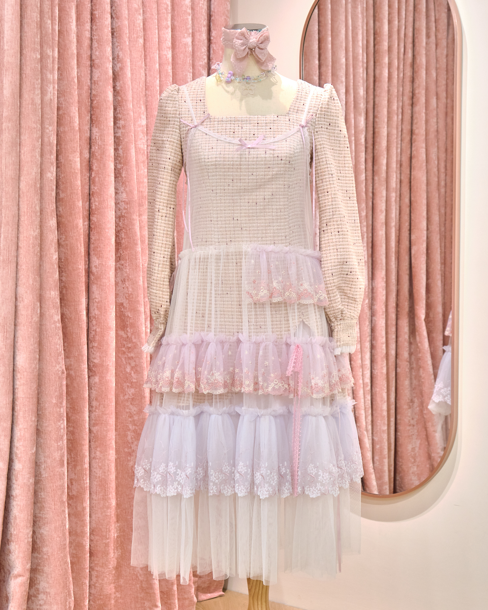 12881 Classic Lace Strap Cupcake Long Dress Cover