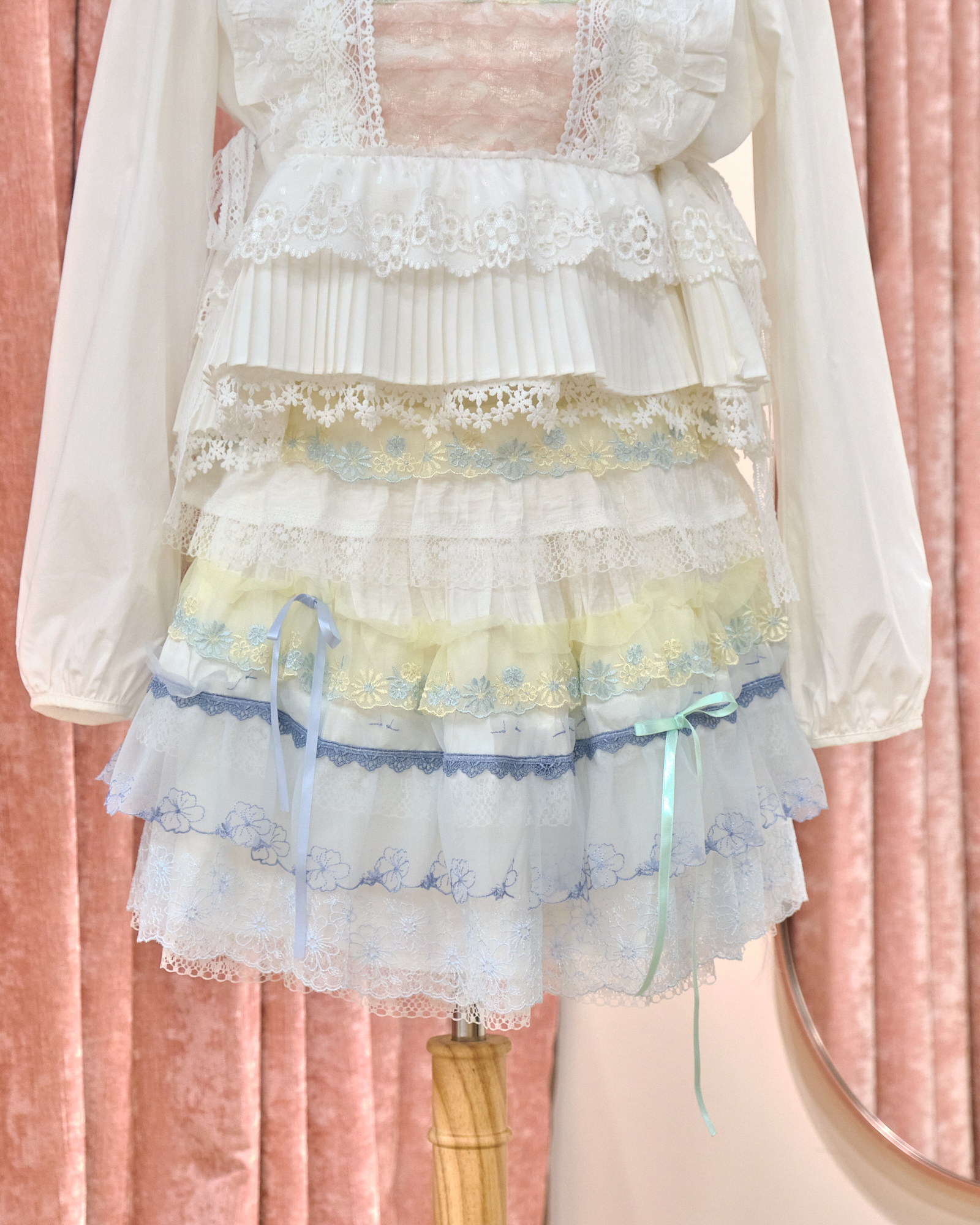 12879 Classic Lace Cupcake Skort