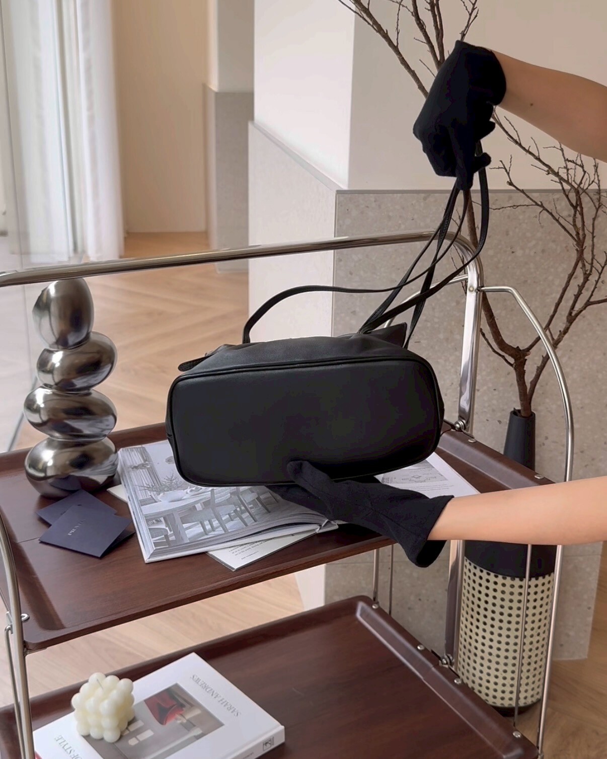 PRADA｜DADA 納帕小號肩背包 黑色