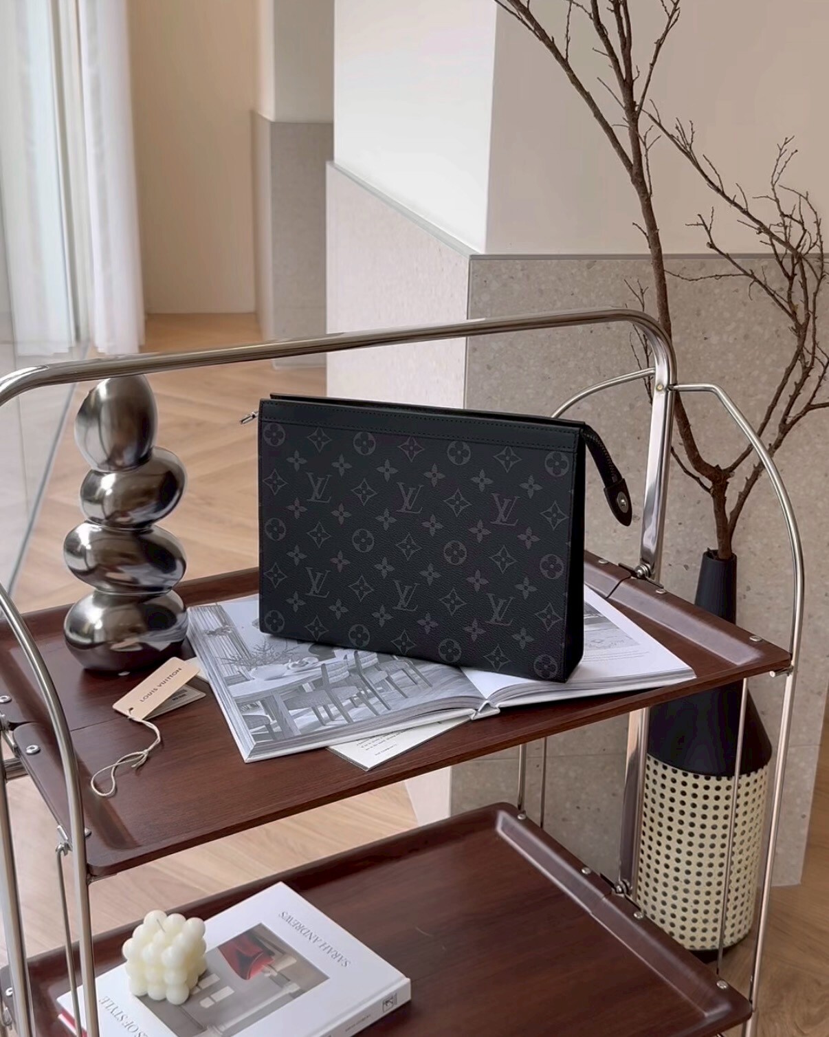 LV｜POCHETTE VOYAGE MM 手拿包 黑老花 M61692