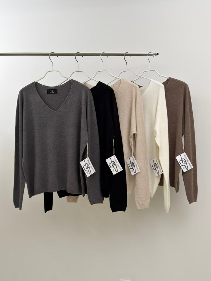 SA5113 V領寬鬆長袖羊毛上衣