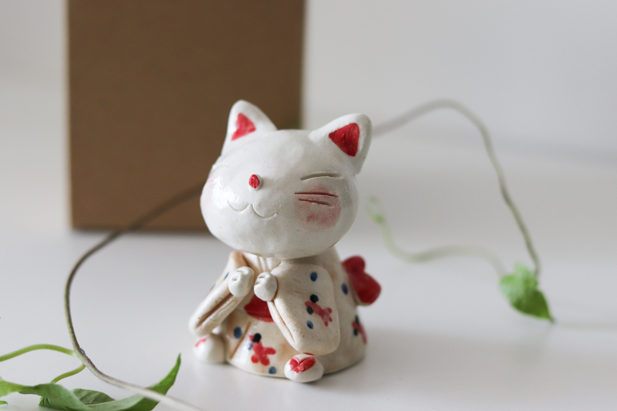 日本 舞陶館 手作 和服貓 陶瓷 擺飾