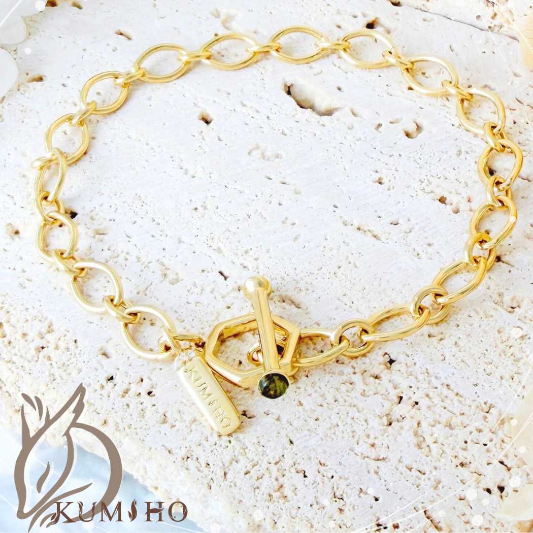 九月誕生石,拉長石。