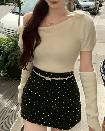 設計師家肩蝴蝶結泡泡袖袖套上衣+蕾絲花邊波點裙