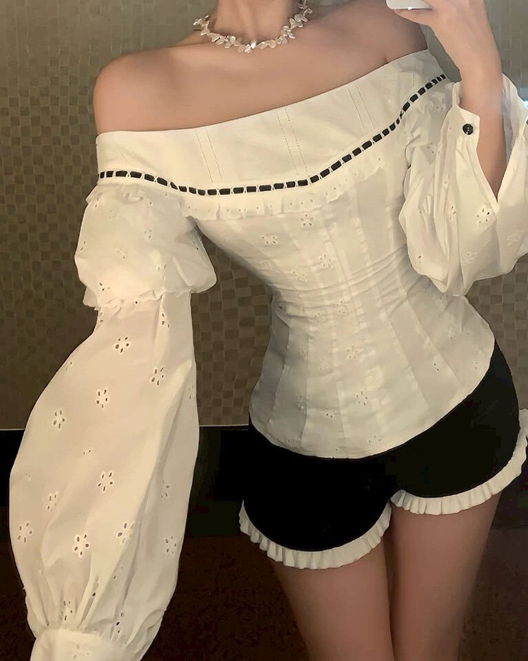 設計師家一字領香風羊腿袖收腰上衣