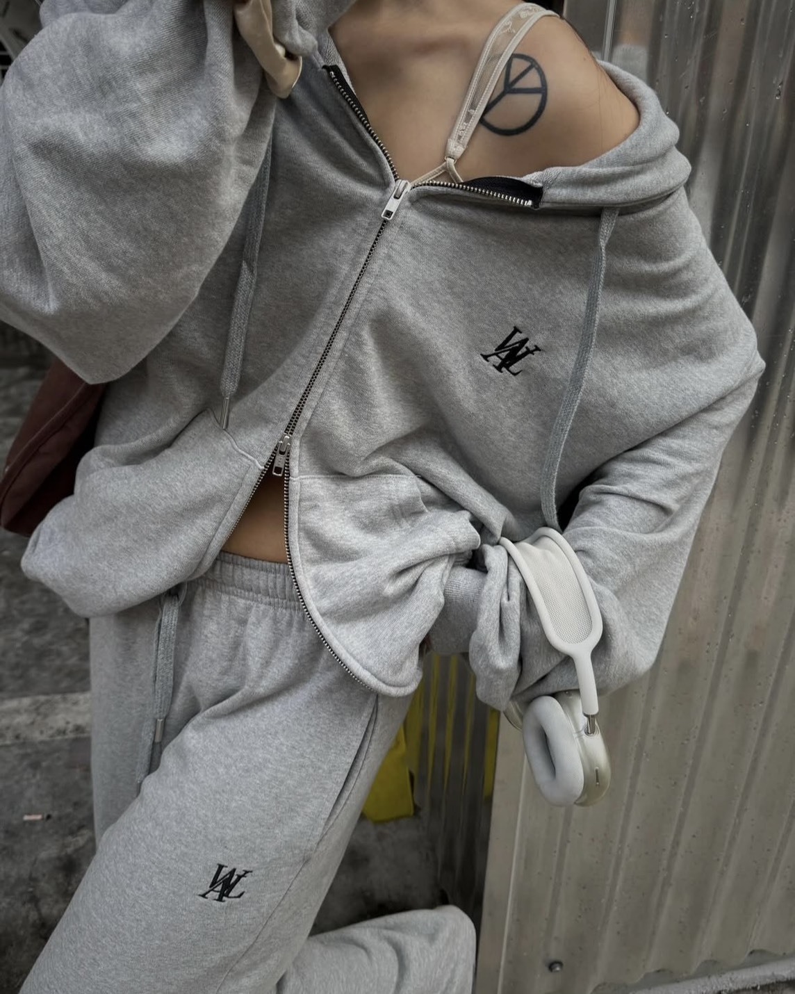 <兩件免運!金珉奎同款>WAL Wooalong 雙拉鍊 刺繡 小標 寬鬆 連帽外套 四色