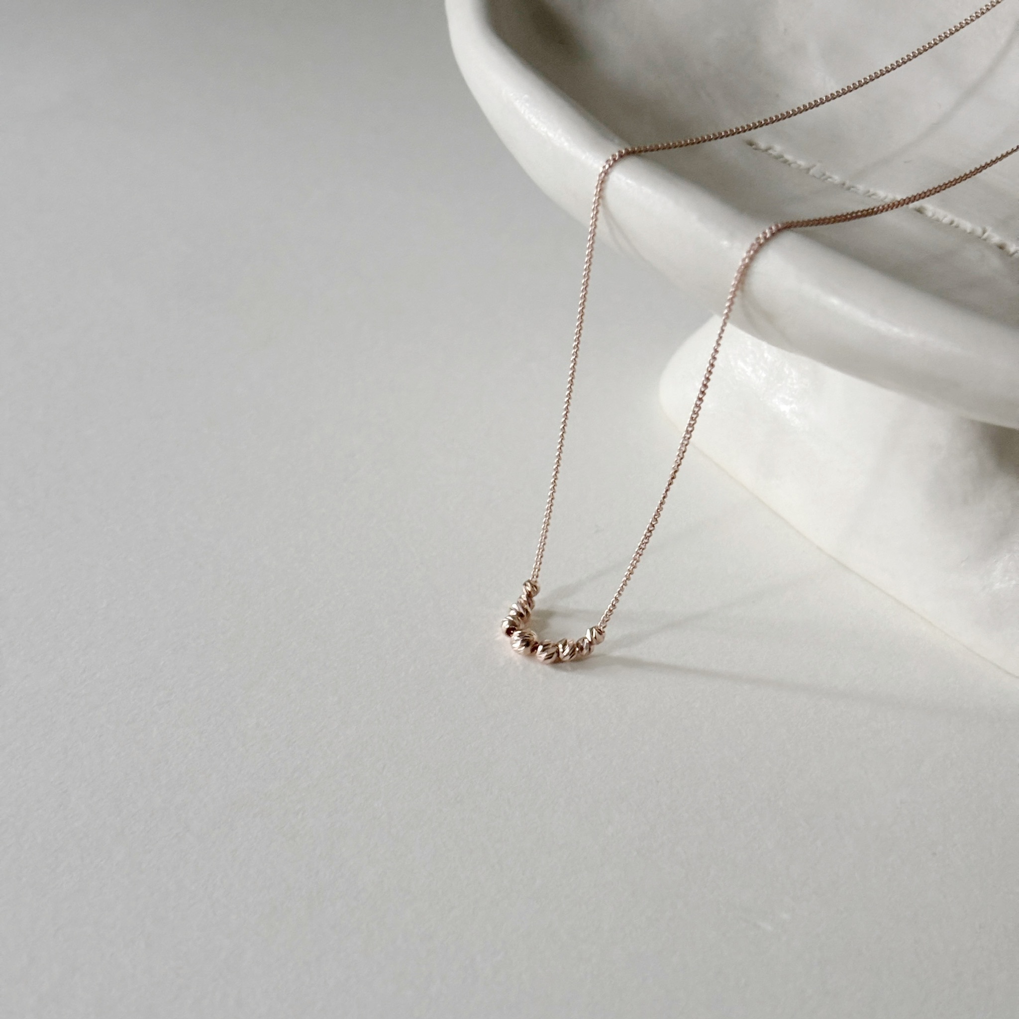 漸層微笑cutting ball鎖骨鏈