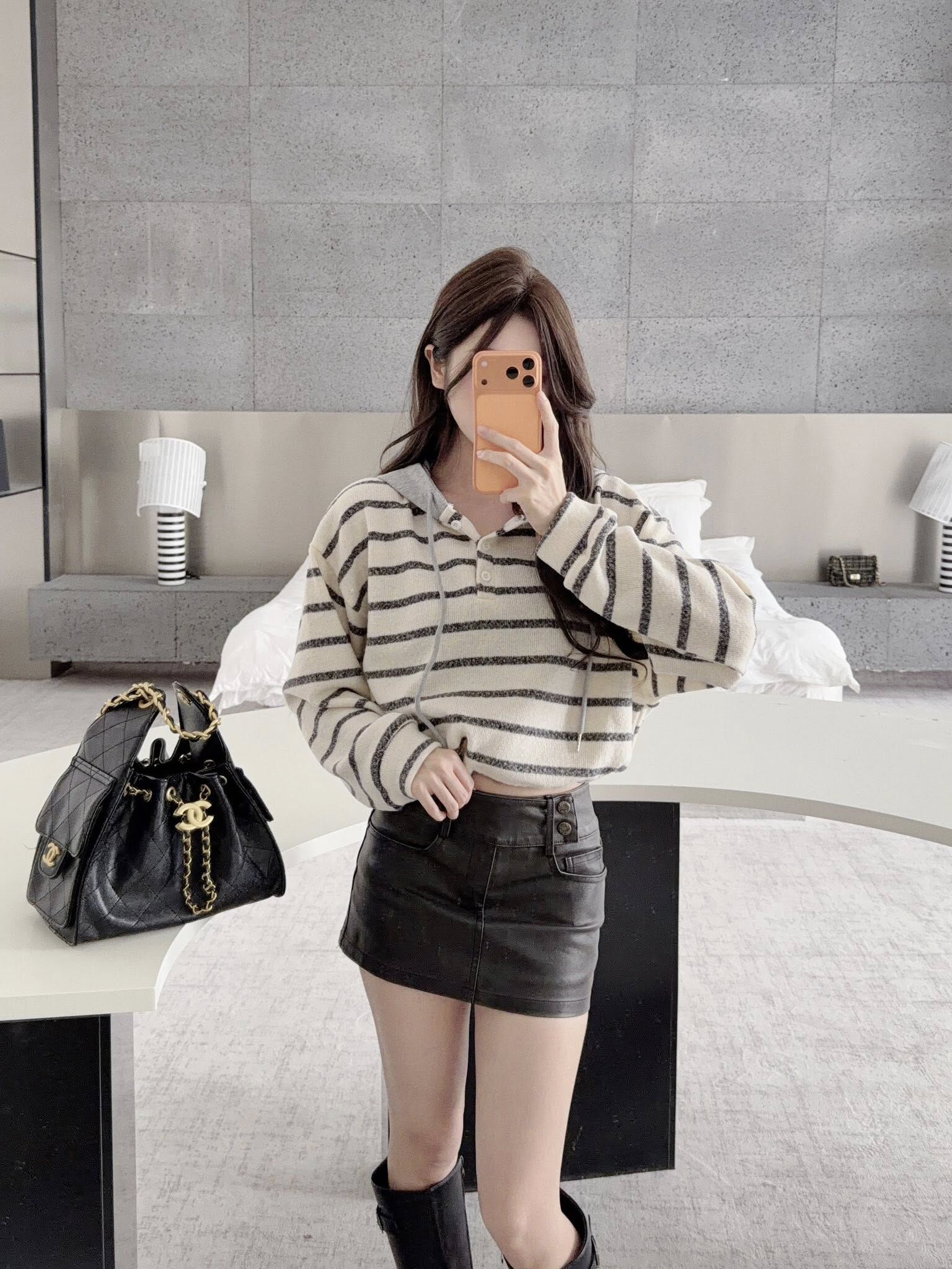 減齡洋氣撞色條紋縮腰短款帽Tee👻