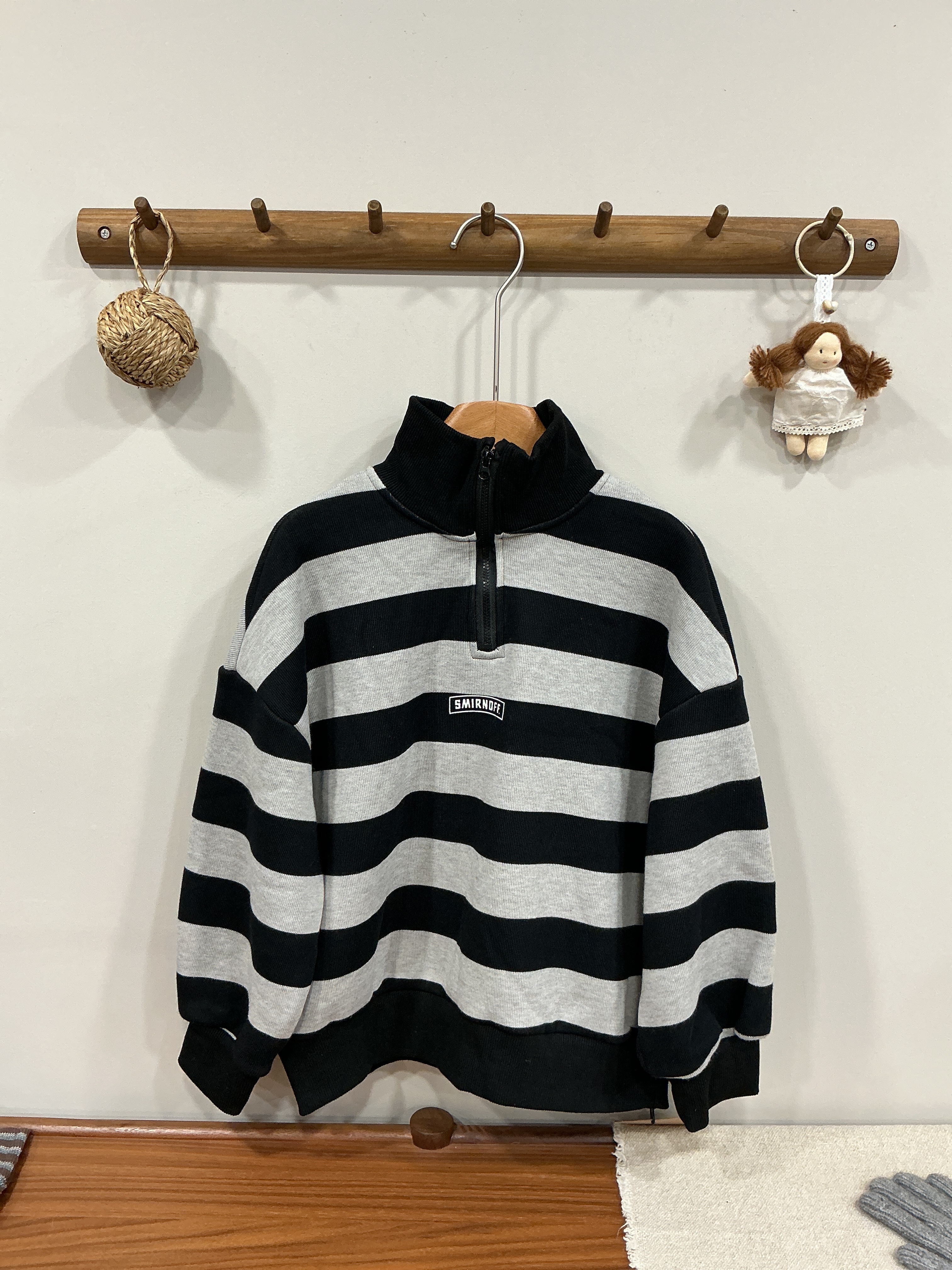 A03385加絨半拉鏈條紋大學T