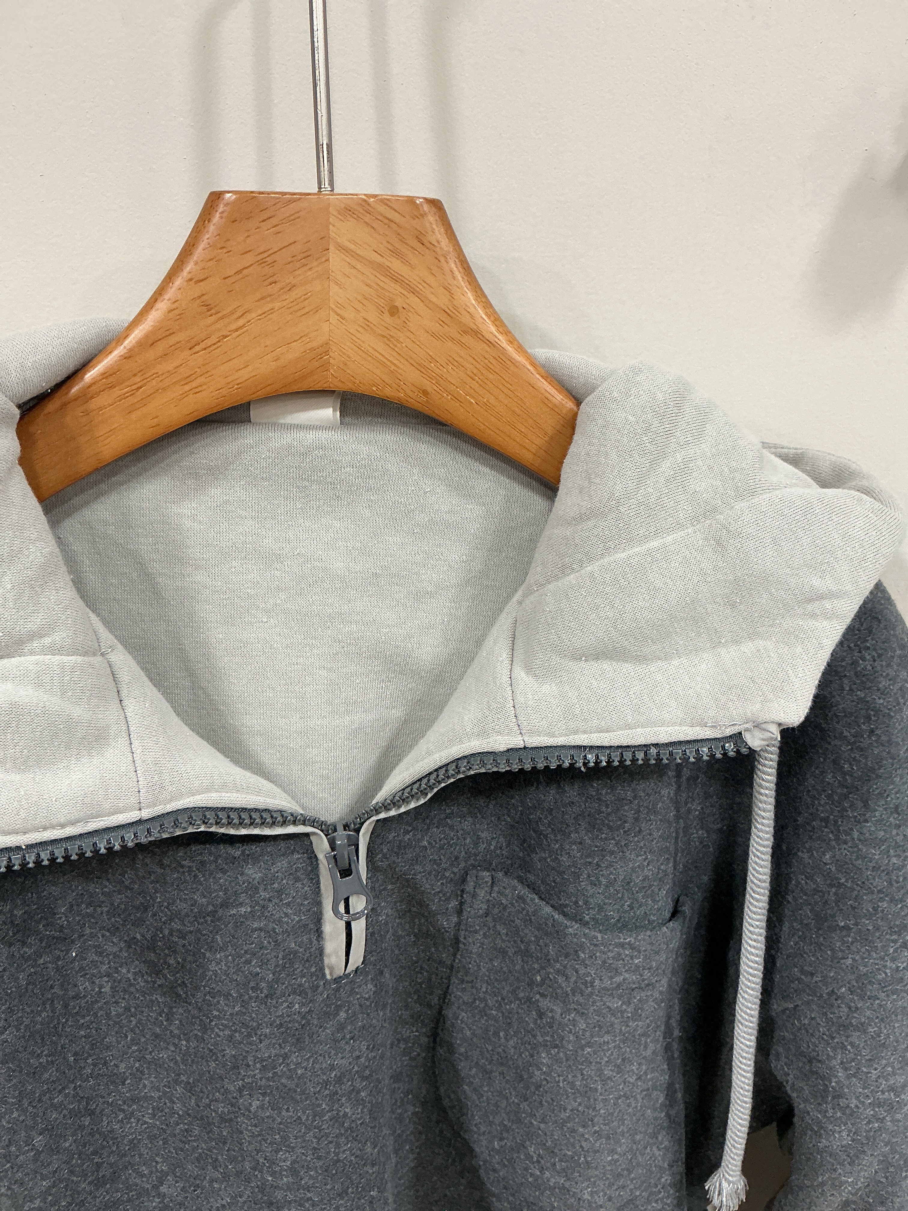 A03380毛呢半拉鏈帽T