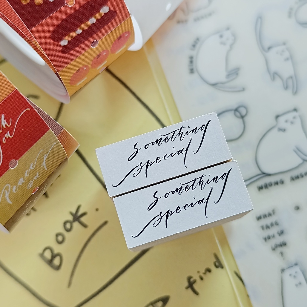 茄子先生．Something special 英文字木頭印章