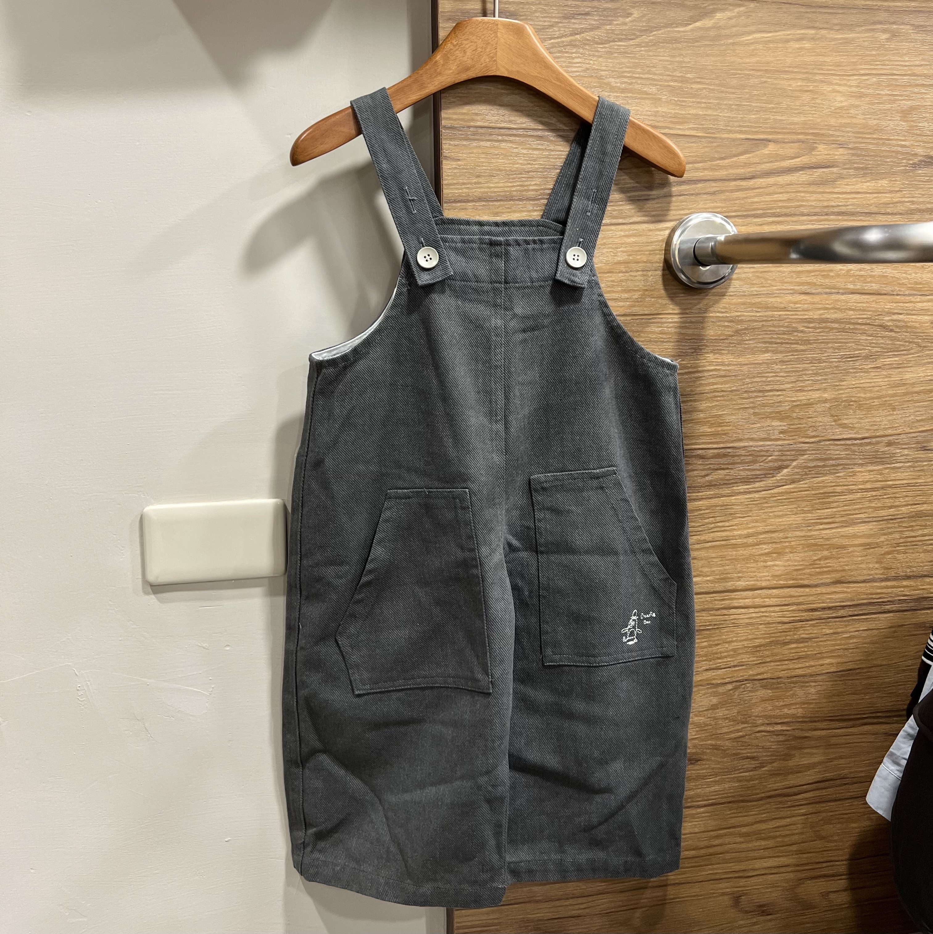 A03371中性吊帶褲