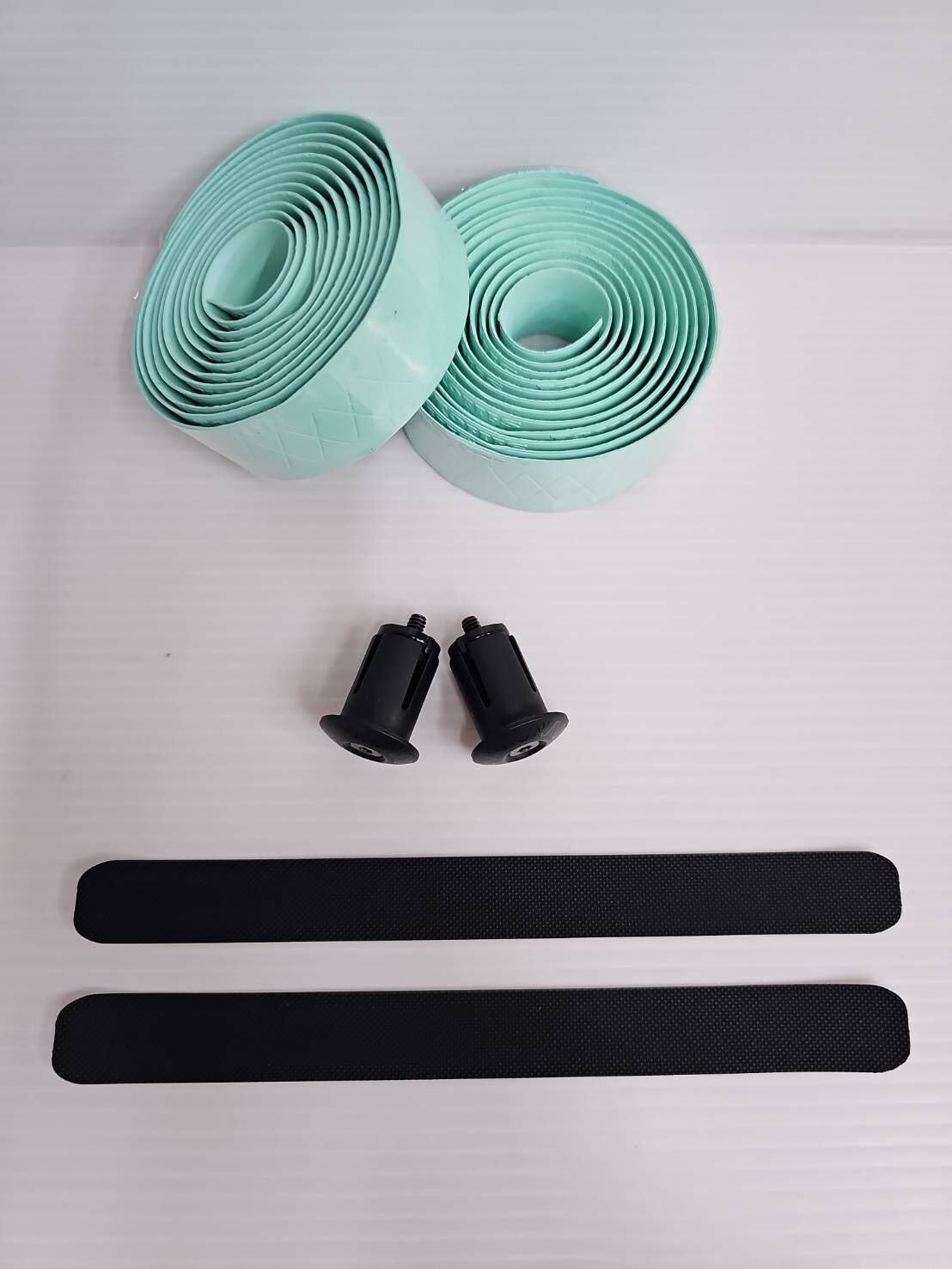 (1組優惠價) silic1 X紋路全矽膠手把帶 Bianchi 湖水綠 矽膠把帶 厚度:3.0mm 搭配 E款可鎖緊式尾塞+收尾膠帶