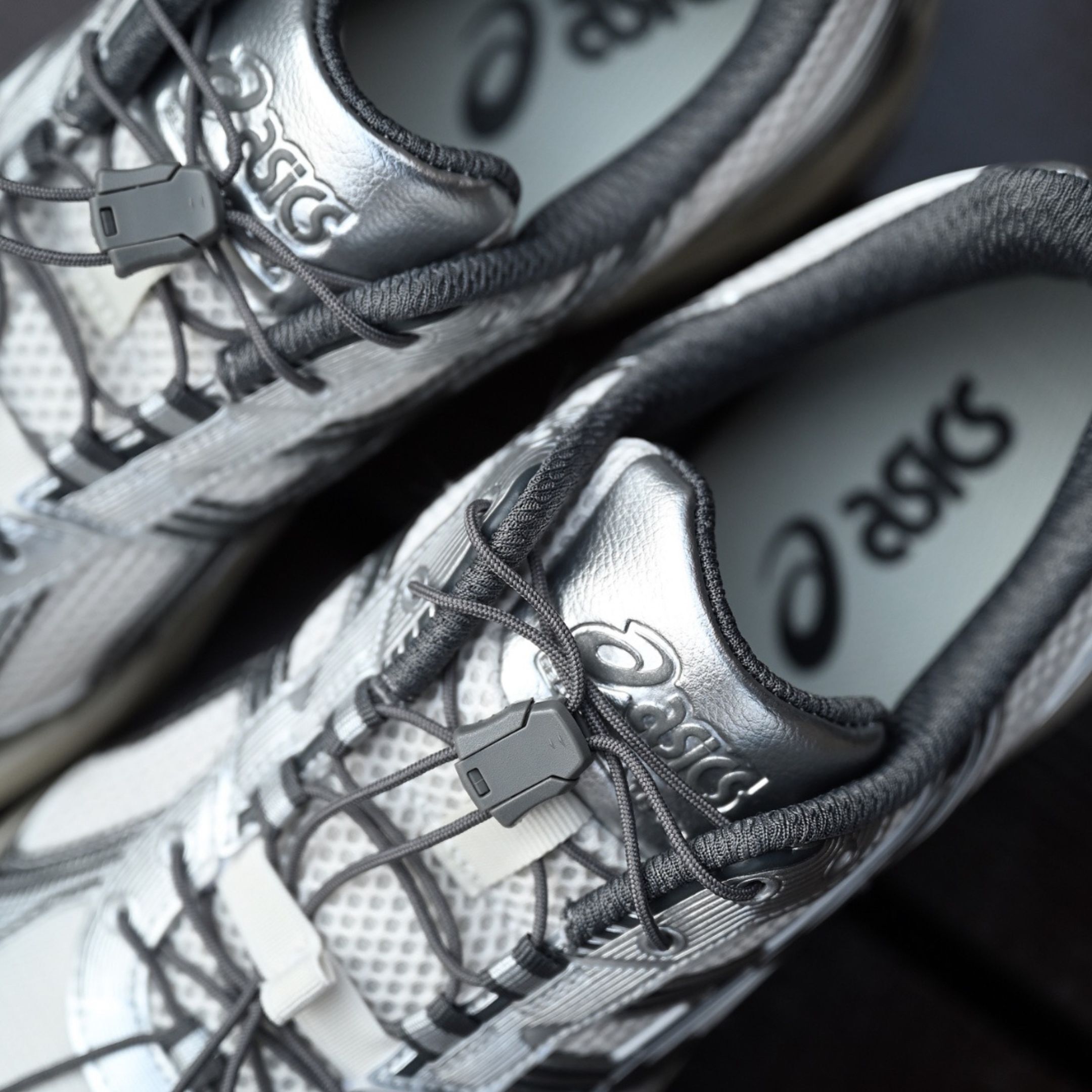 NICEDAY 代購 ASICS Gel-Kahana TR V4 銀白 白銀 復古 機能 慢跑 1203A497-200