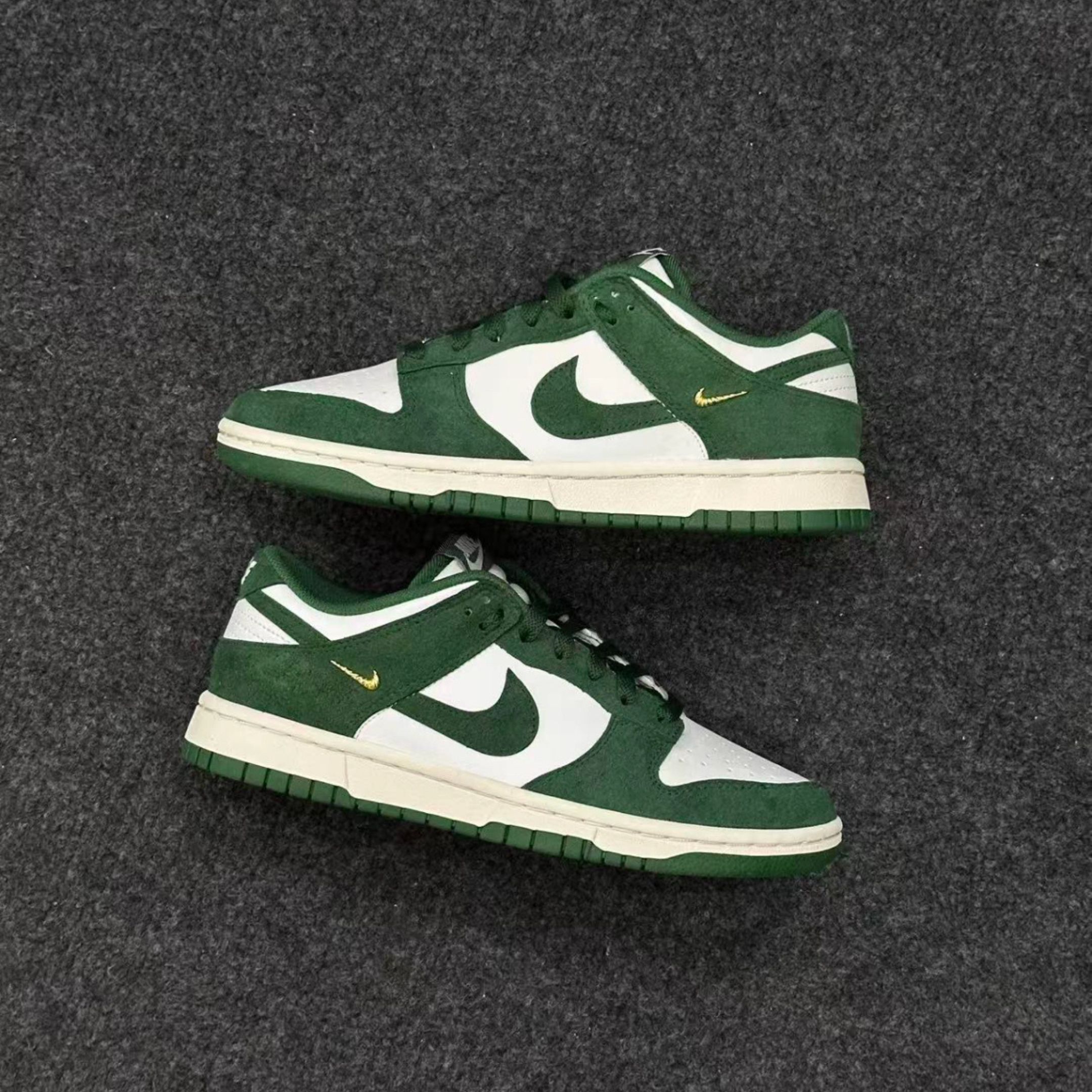 NICEDAY 代購 Nike Dunk Low 綠 草綠 深綠 麂皮 小金勾 小鉤 女鞋 IB4417-100