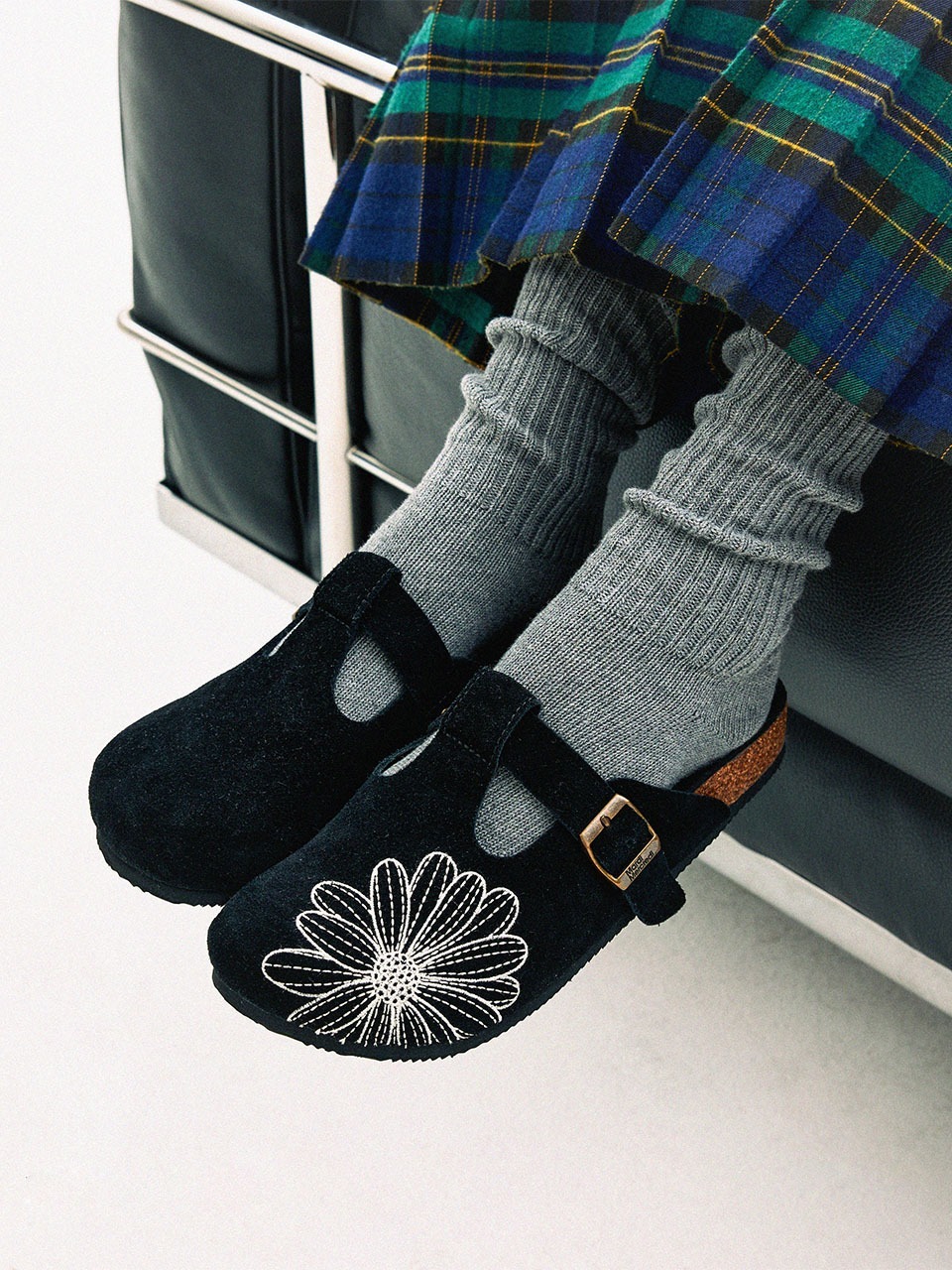 Mardi Mercredi CLASSIQUE T-STRAP SUEDE MULE