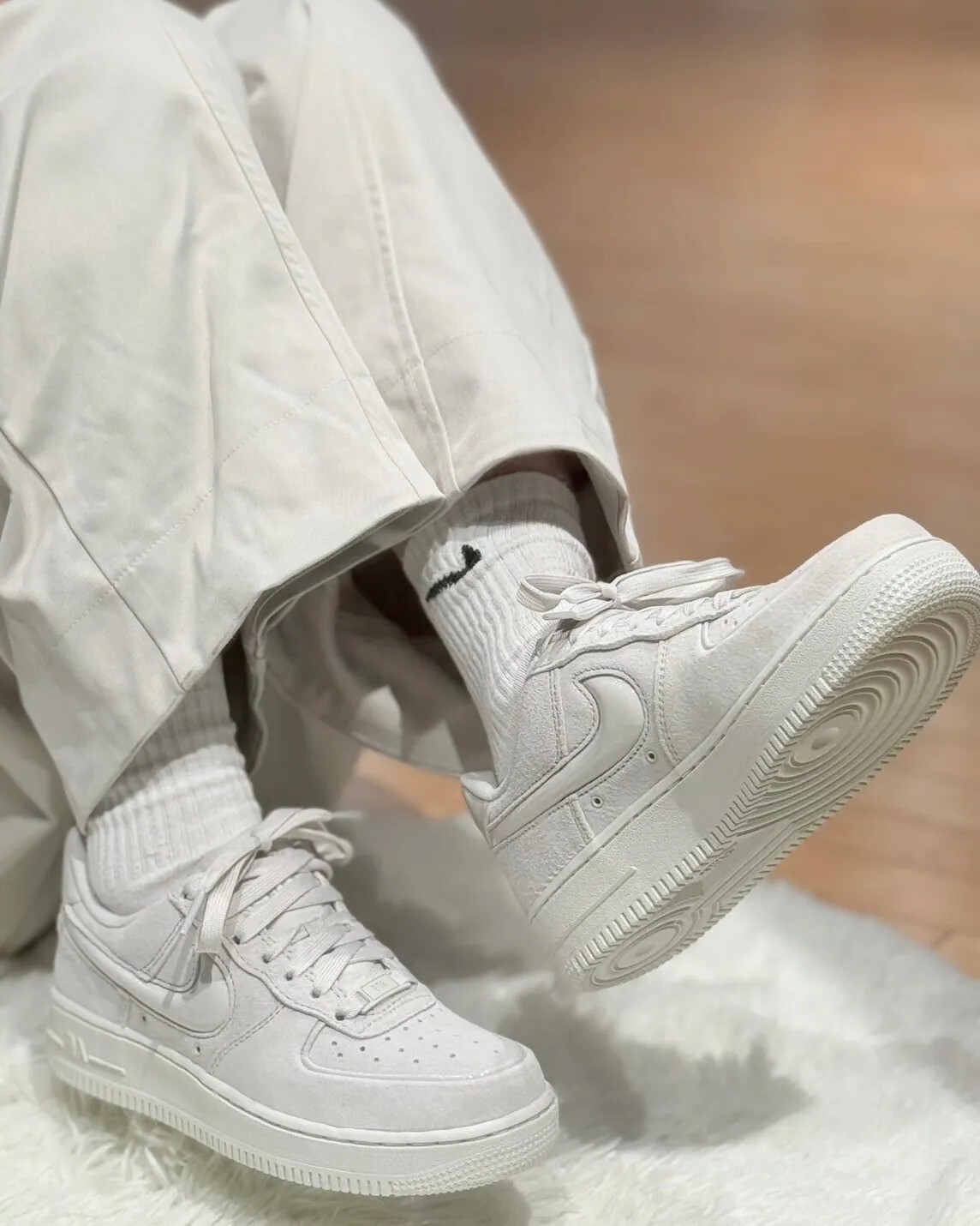 "代購" NIKE AIR FORCE 1 AF1 米灰 絨面 女鞋 HV4406-001