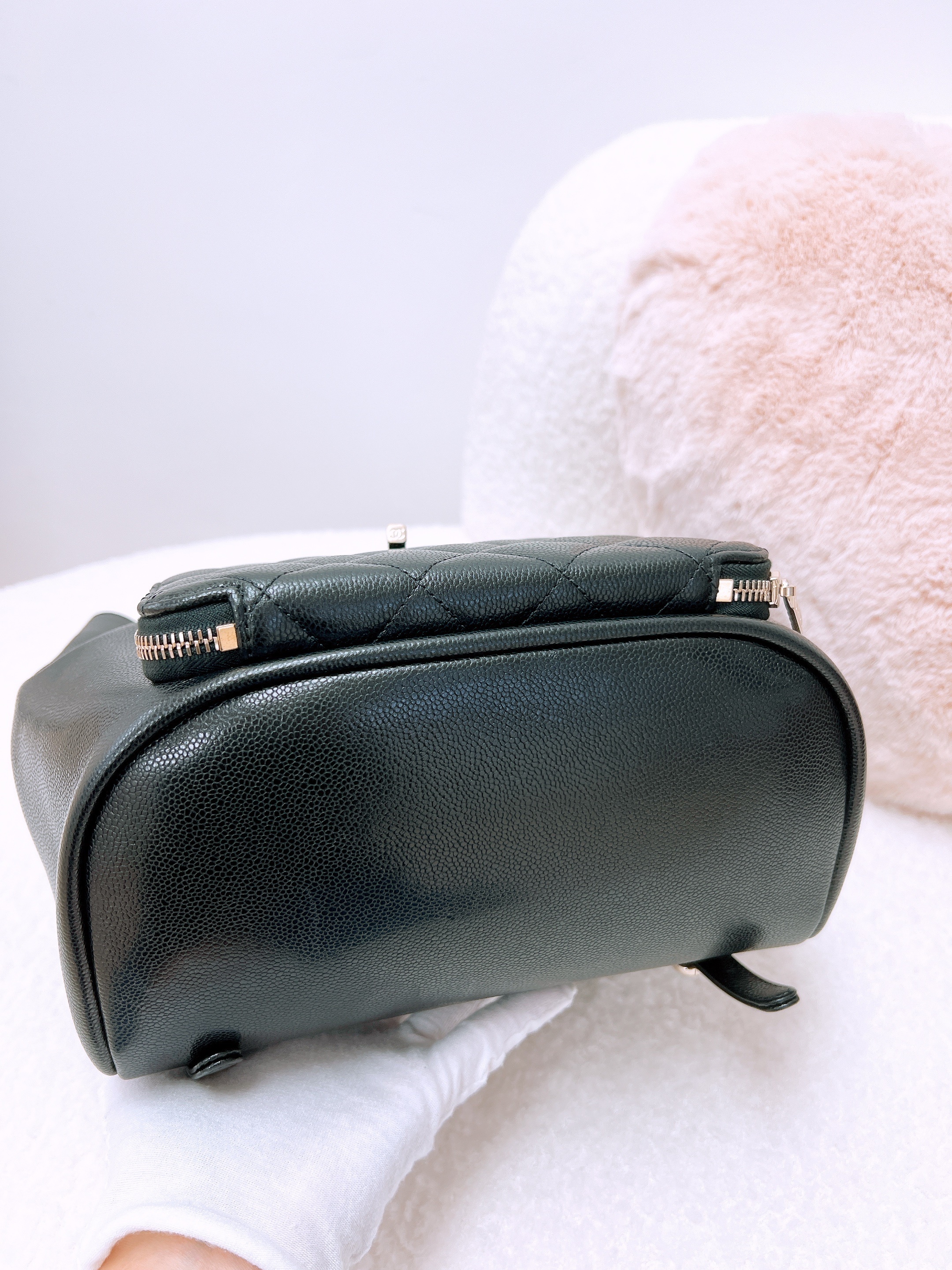 Chanel backpack (black caviar/ GHW)