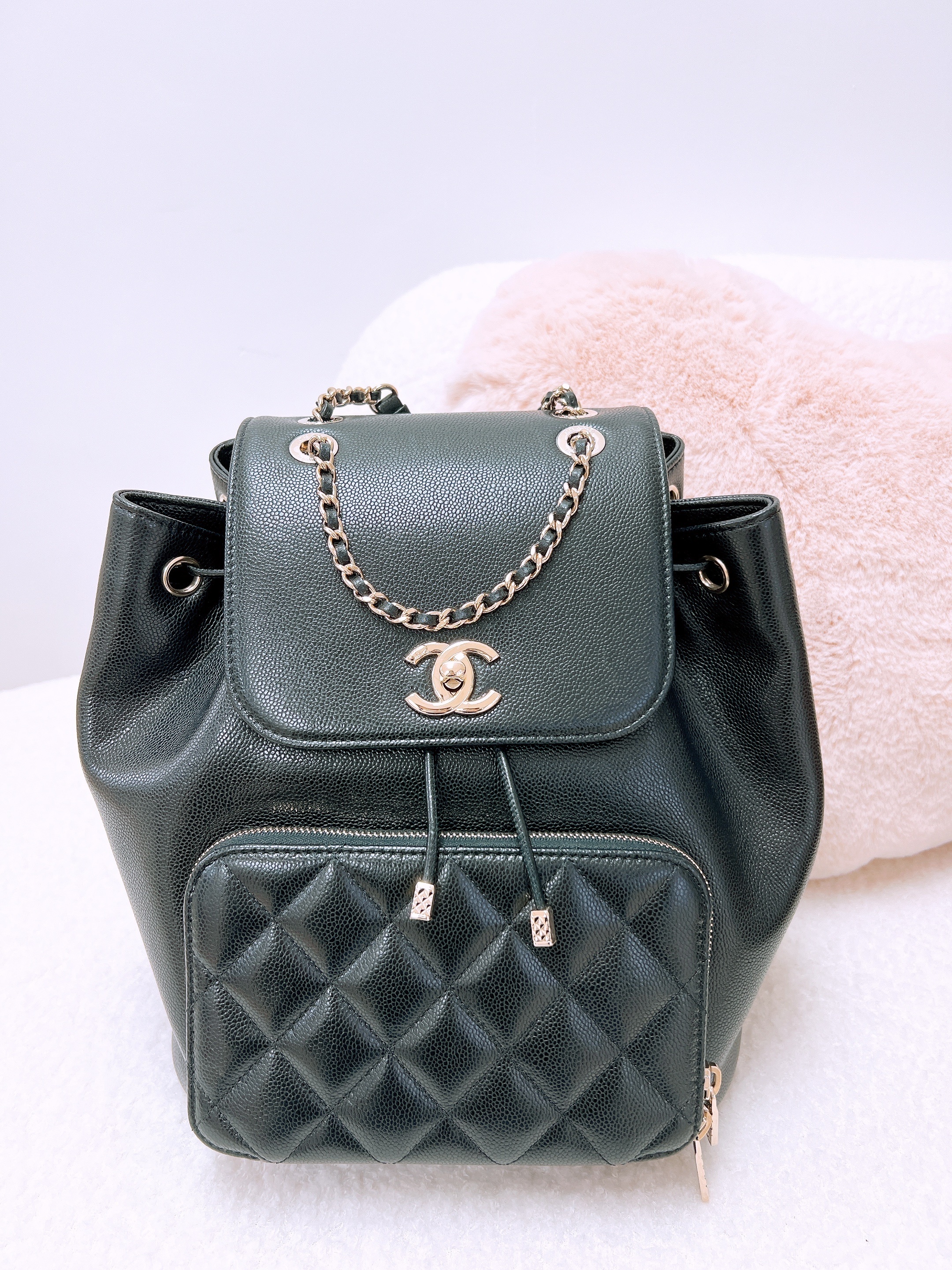 Chanel backpack (black caviar/ GHW)