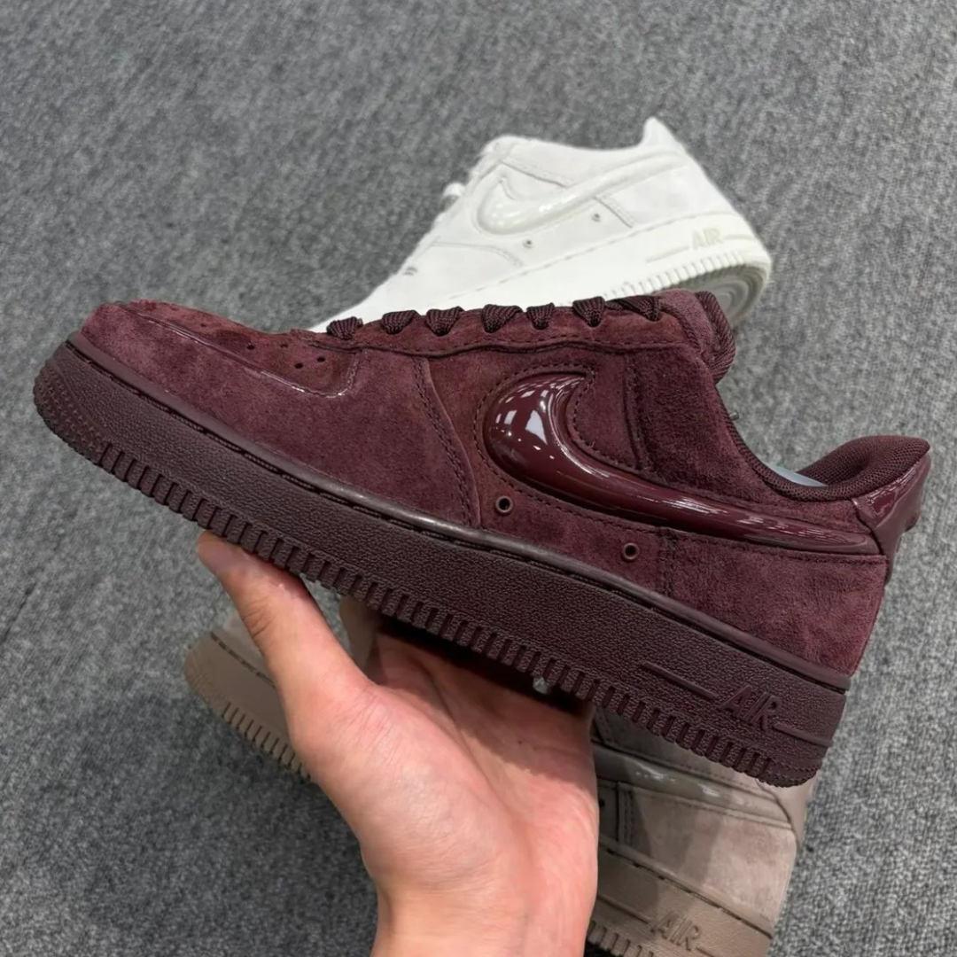 "代購" NIKE AIR FORCE 1 AF1 酒紅 絨面 女鞋 HV4406-600