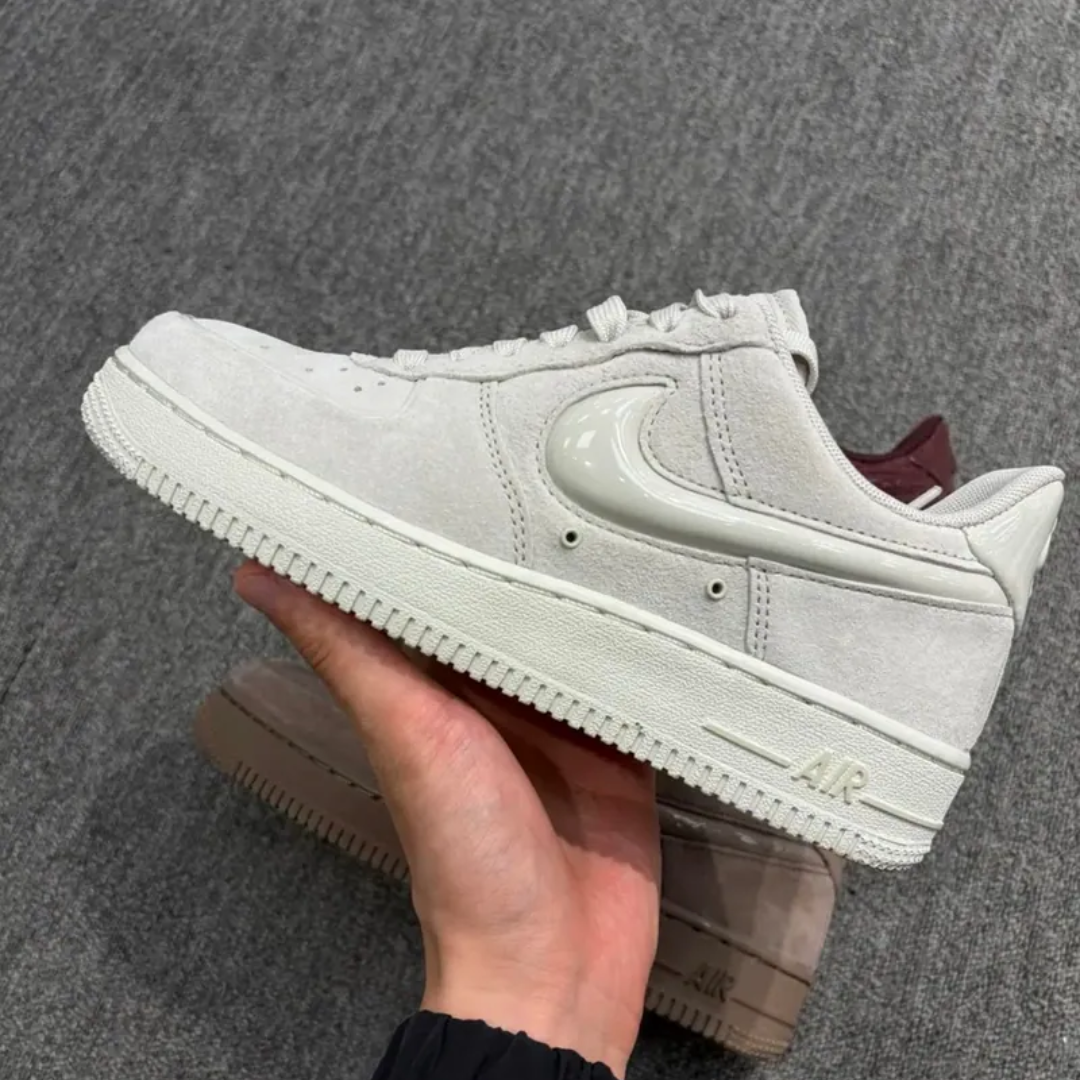 "代購" NIKE AIR FORCE 1 AF1 米灰 絨面 女鞋 HV4406-001