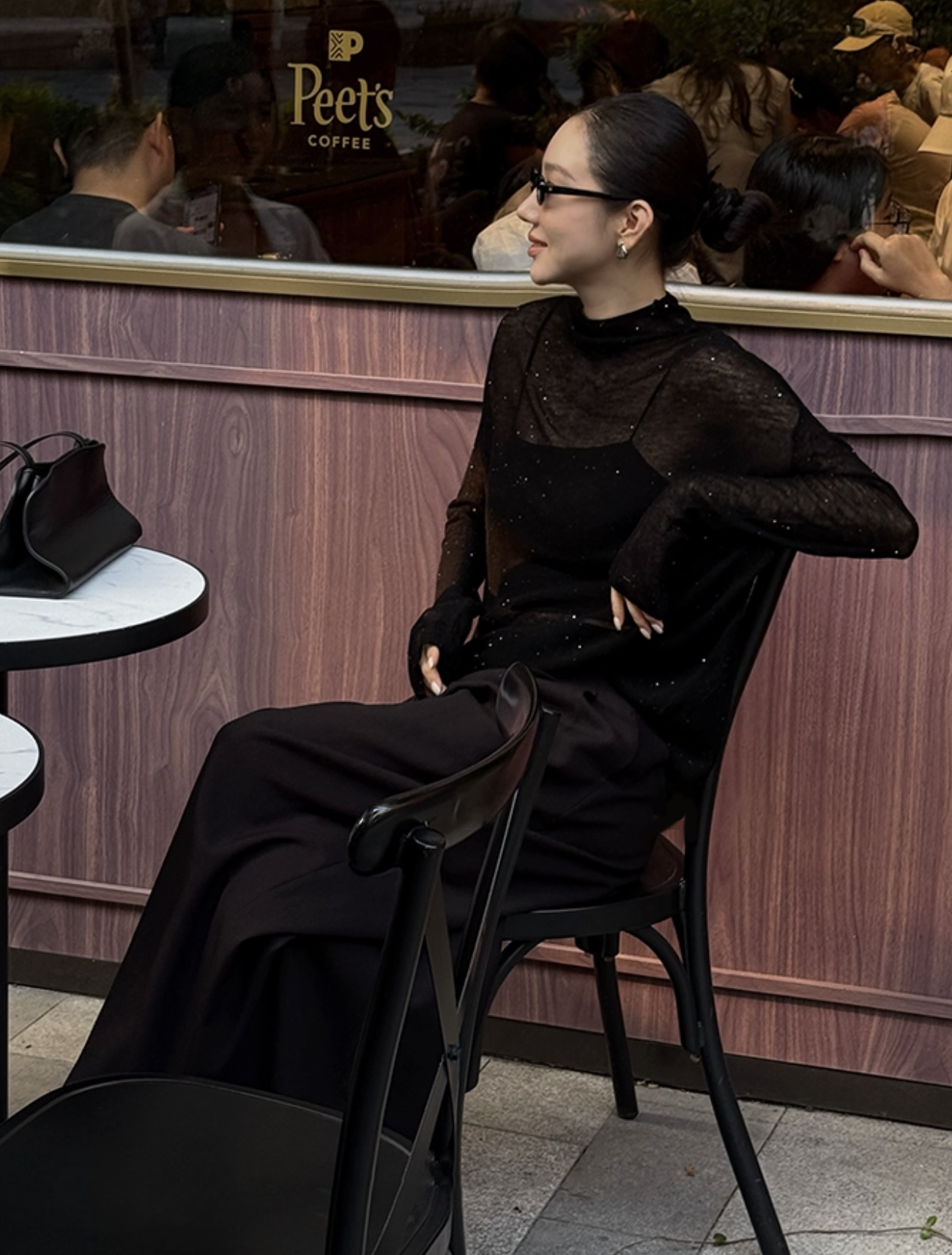 微透感閃閃亮鑽堆堆立領長袖上衣-S-L / 2色 (Elegant & Love)