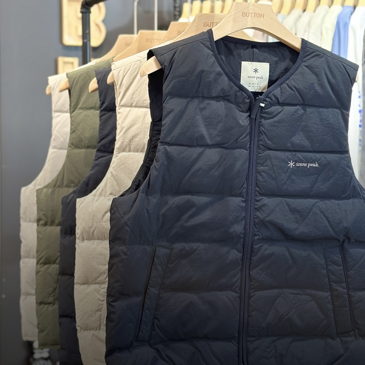 【現貨】snow peak Land Light Down Vest 無領式 輕羽絨背心 BTS 金泰亨同款 S25WMGDV60 S24WMGDV60