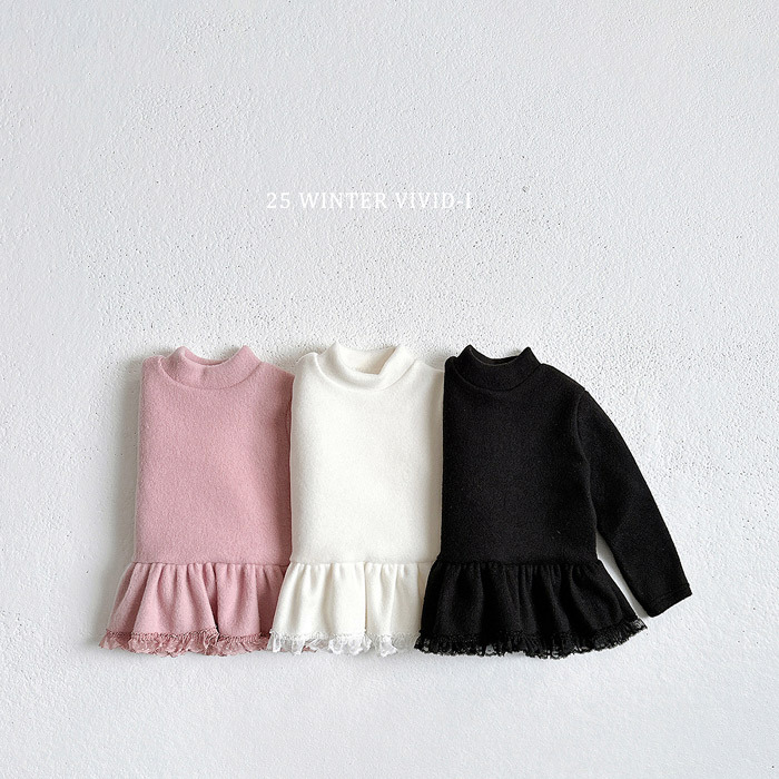 Vivid-I Ruffle Sweater