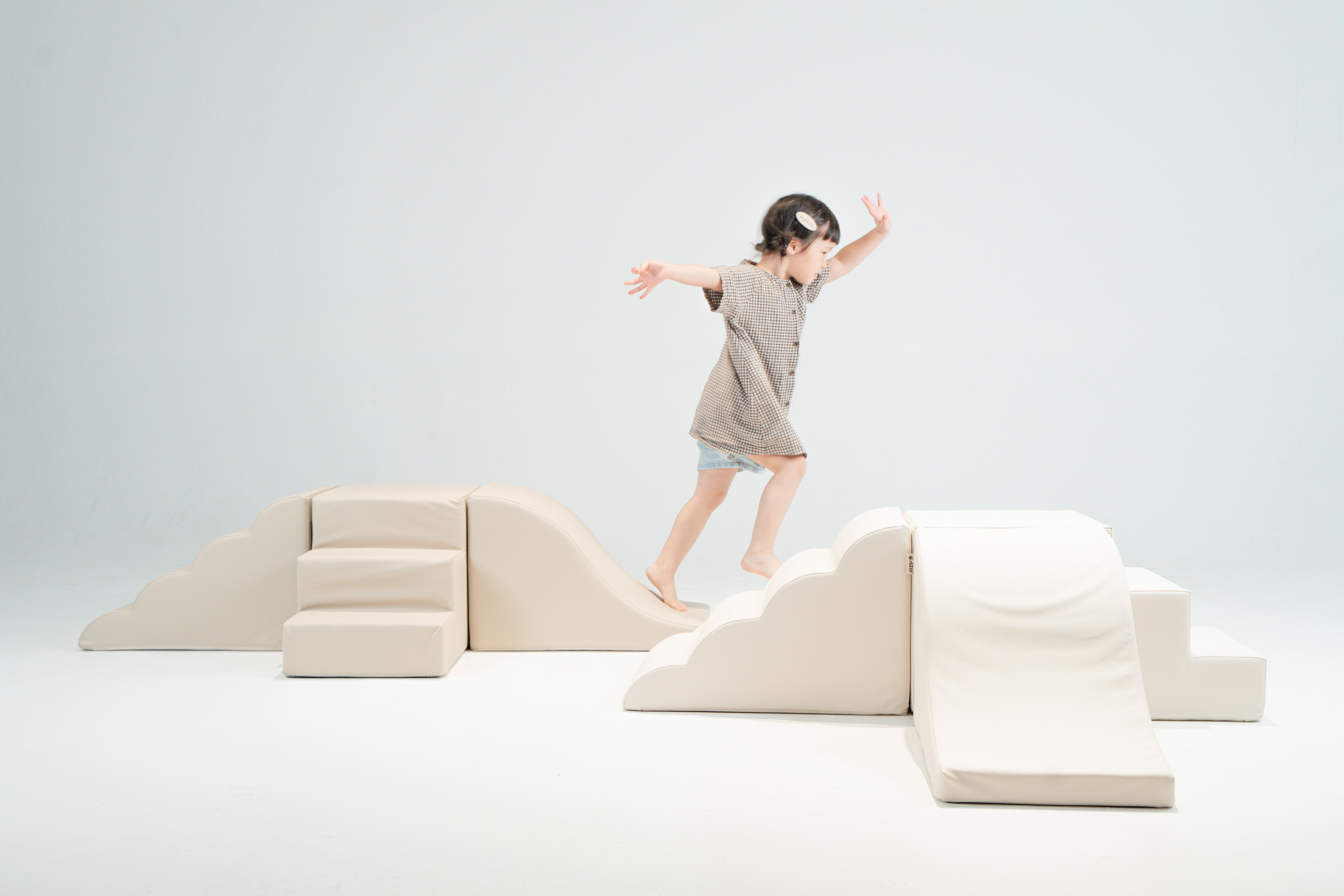 莫菲星球 寶貝放電趣 感統訓練自由拼裝軟滑梯